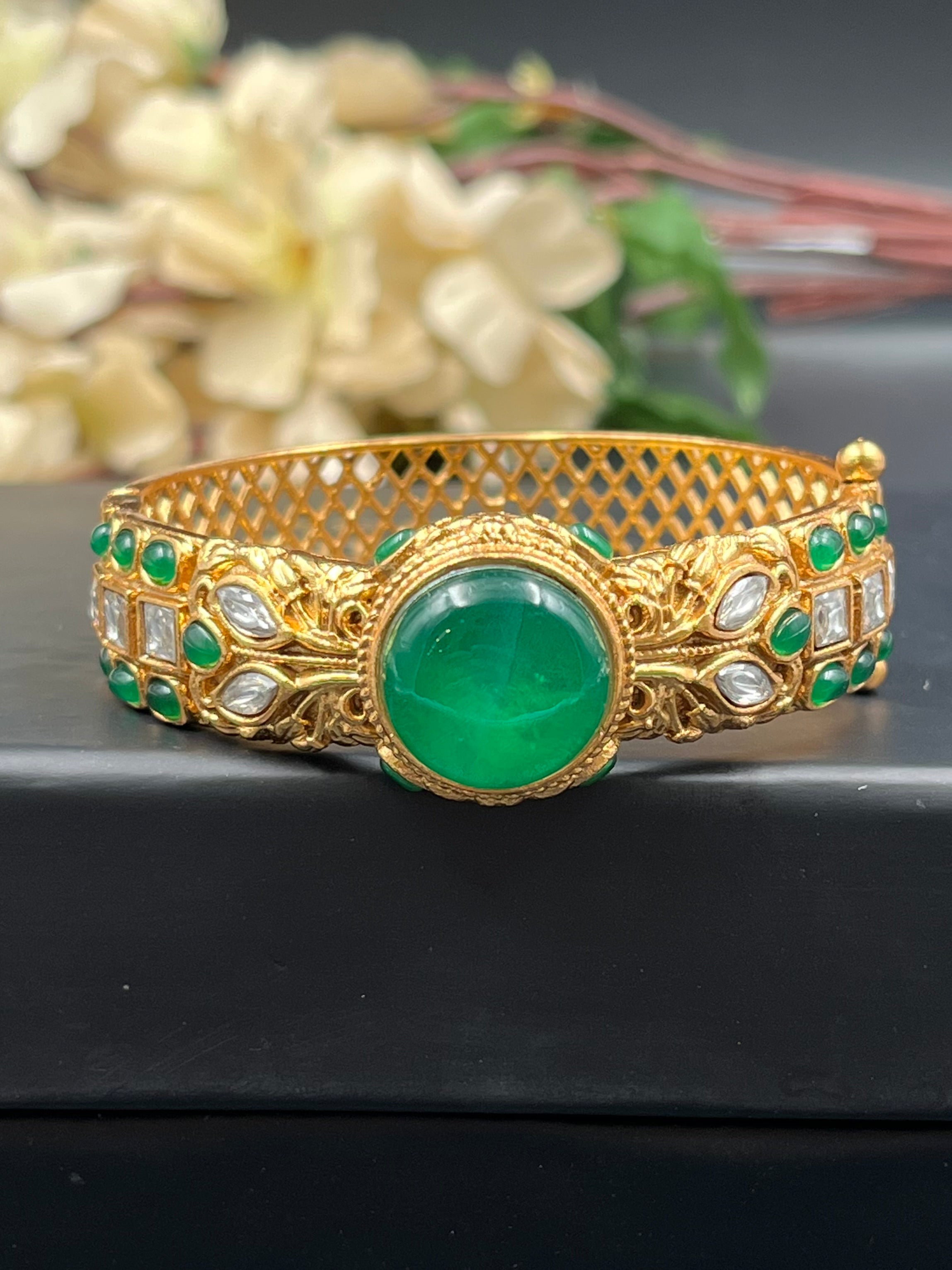 TIGYAS BRACELET