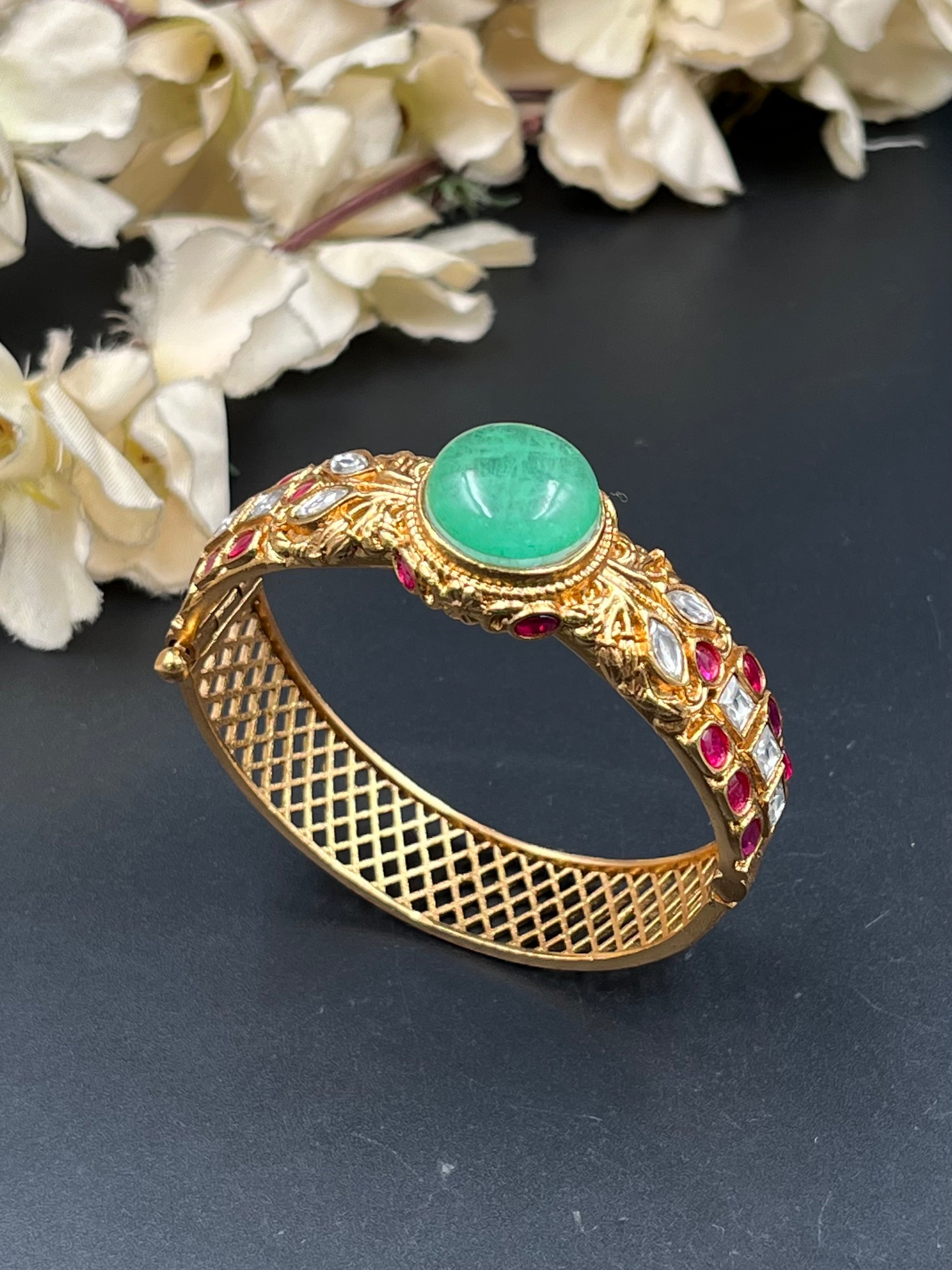 TIGYAS BRACELET