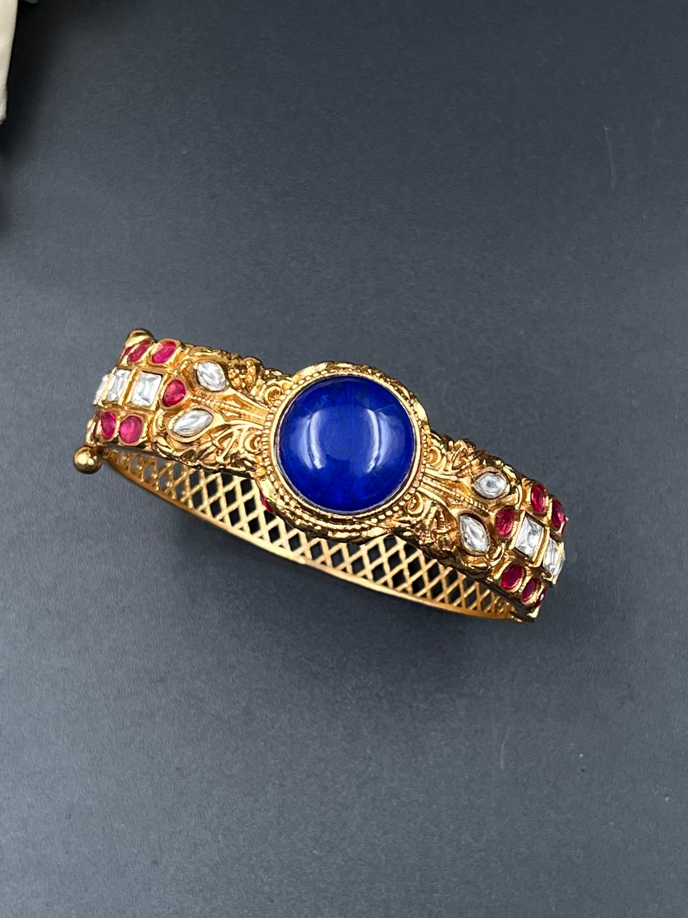 TIGYAS BRACELET