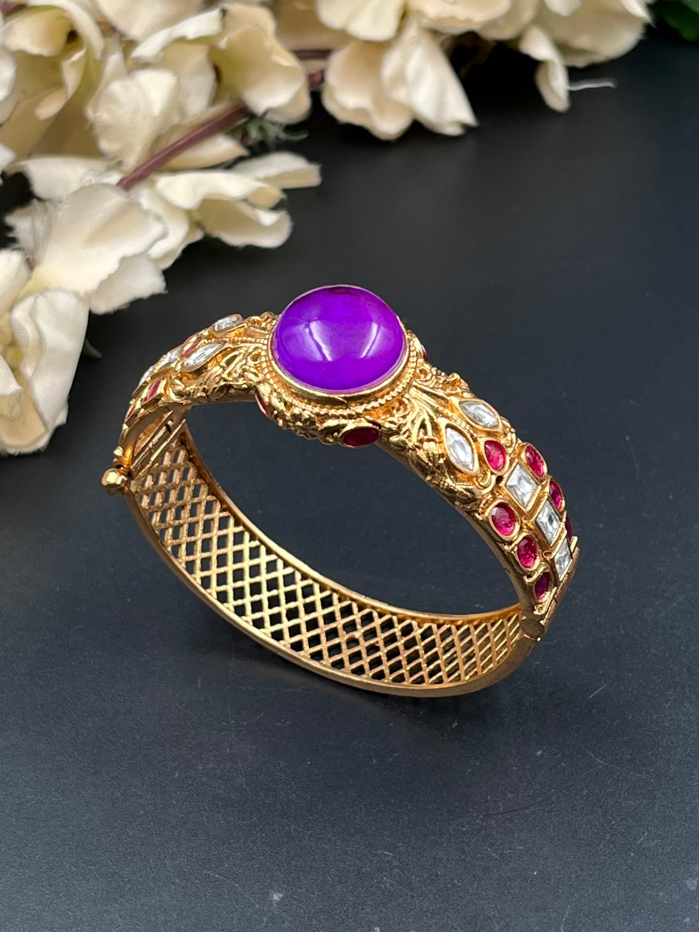 TIGYAS BRACELET