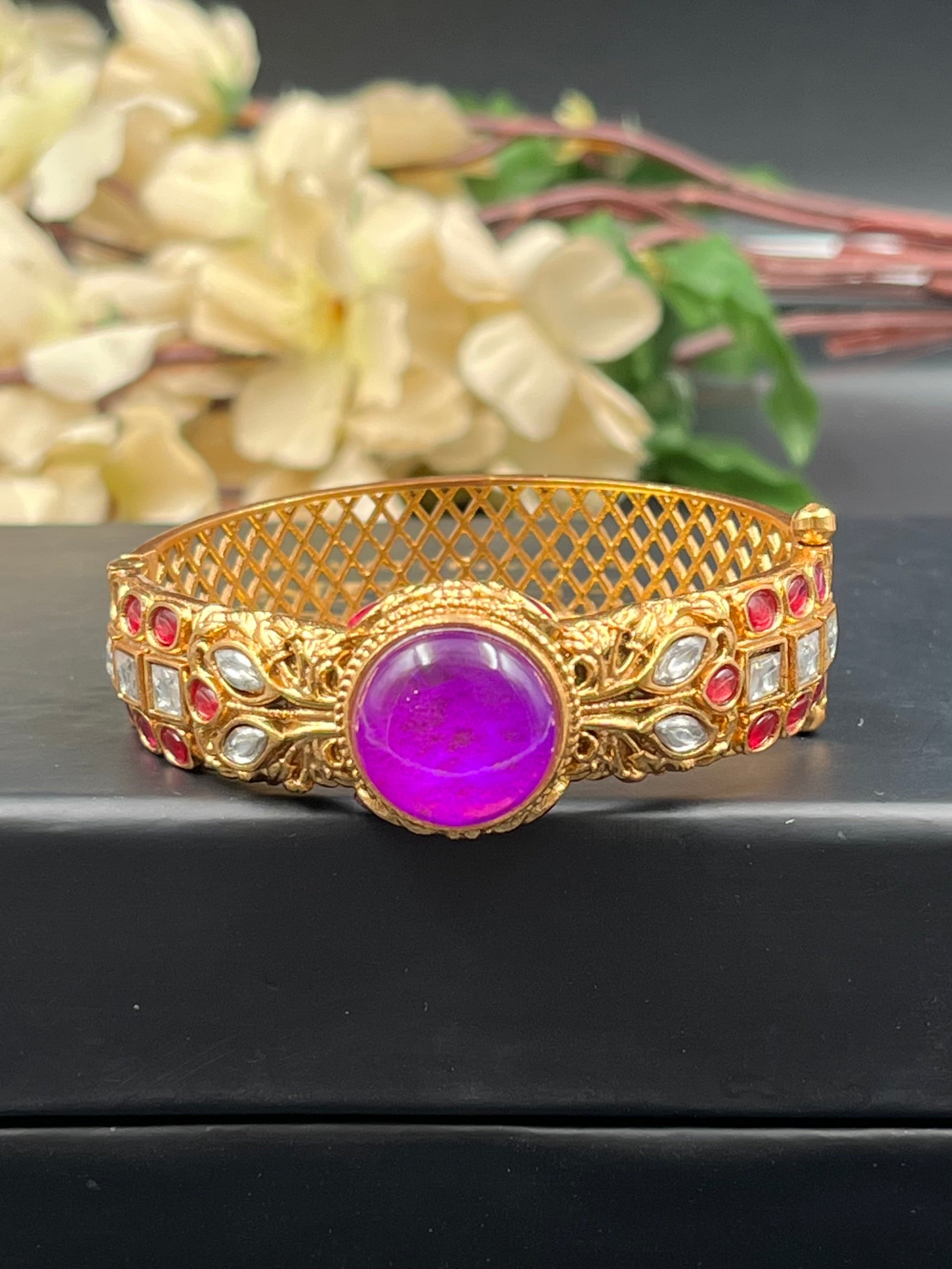 TIGYAS BRACELET