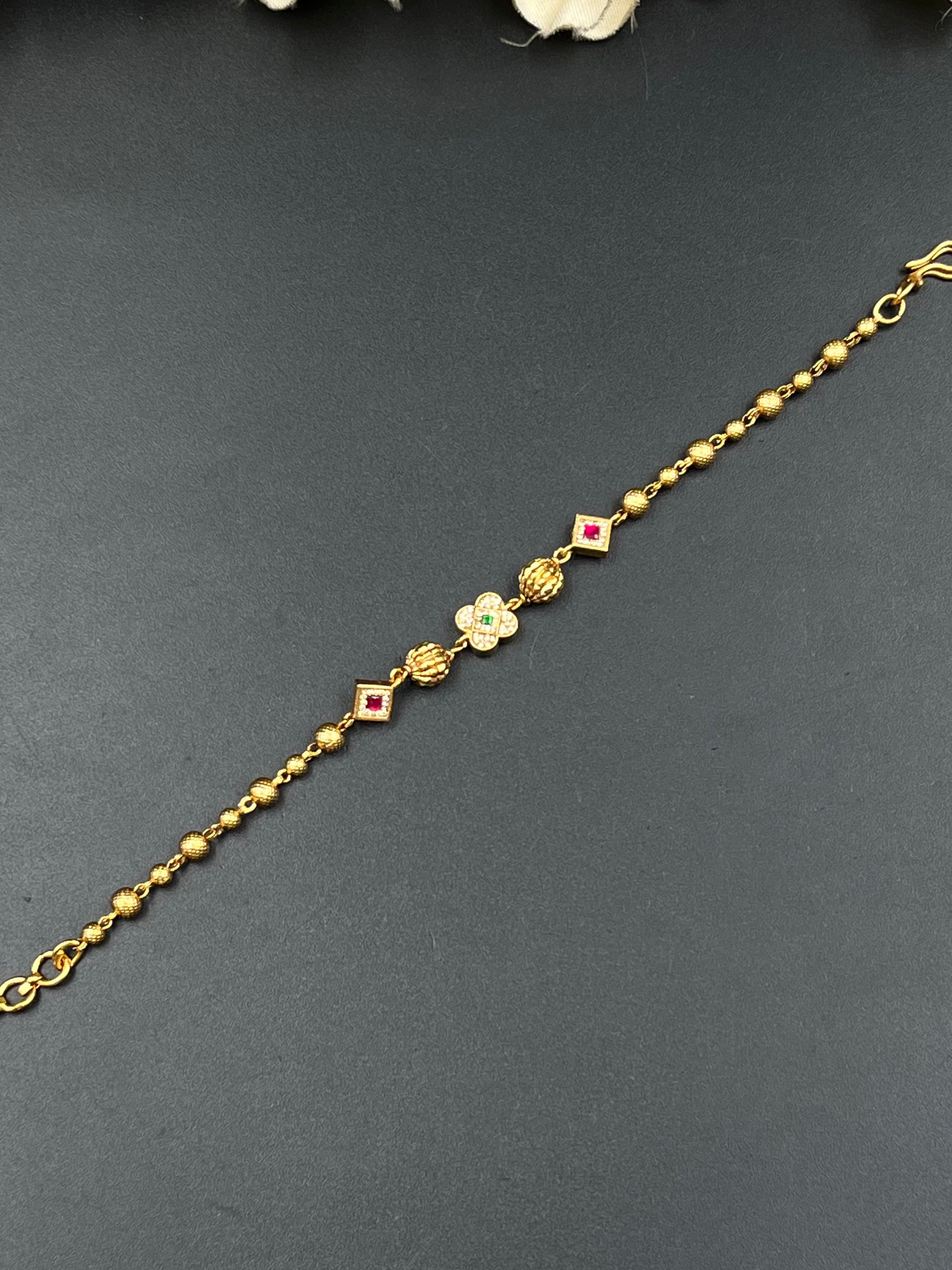 GIYAS BRACELET