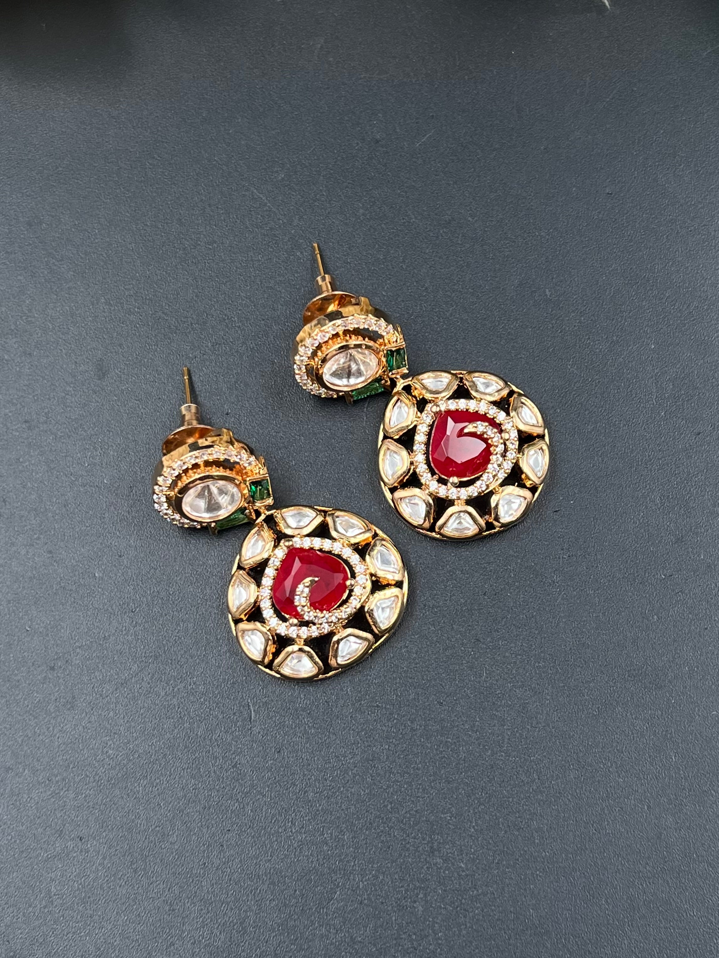 AYAT NECKLACE