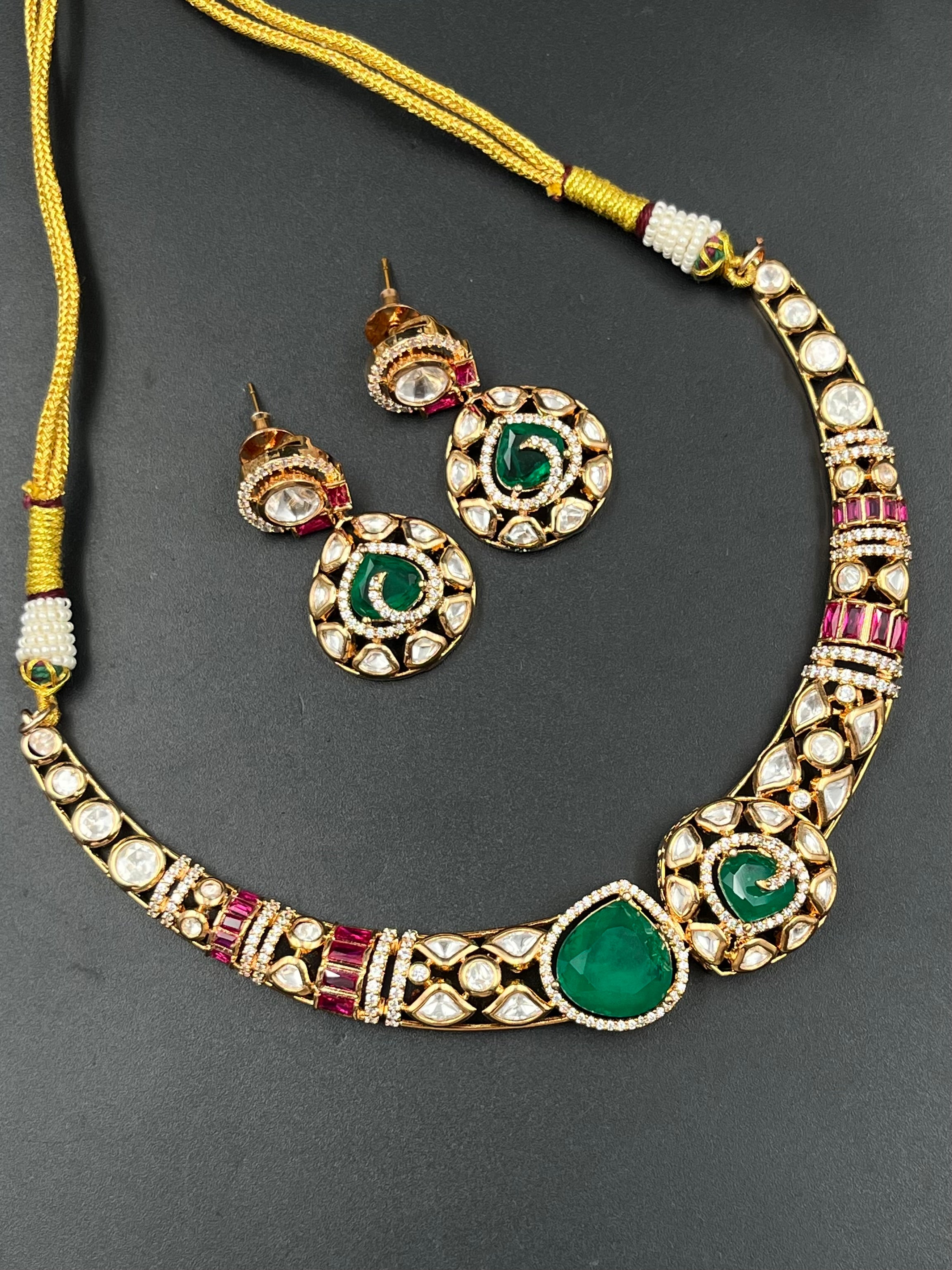 AYAT NECKLACE