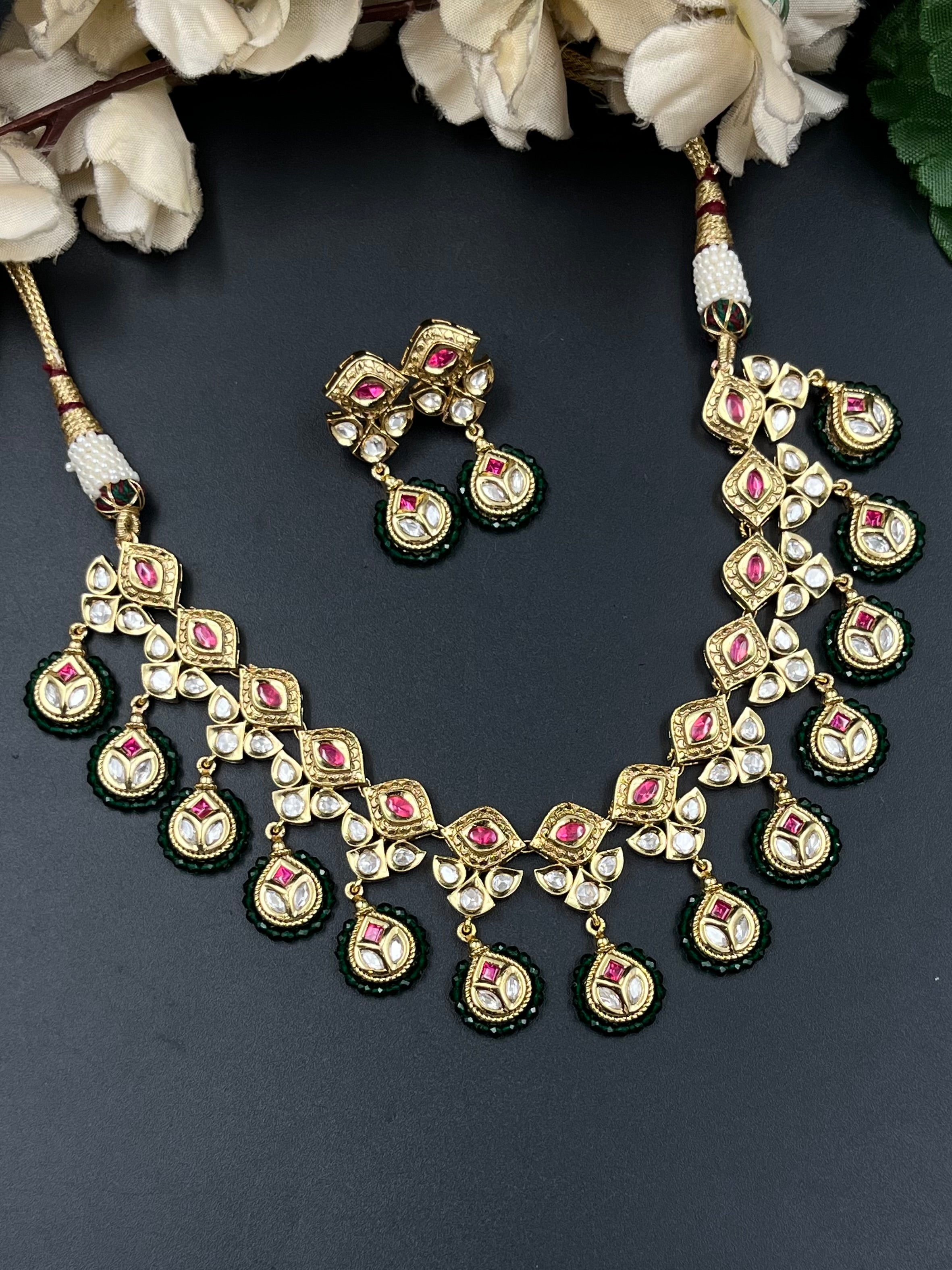 HIYA NECKLACE