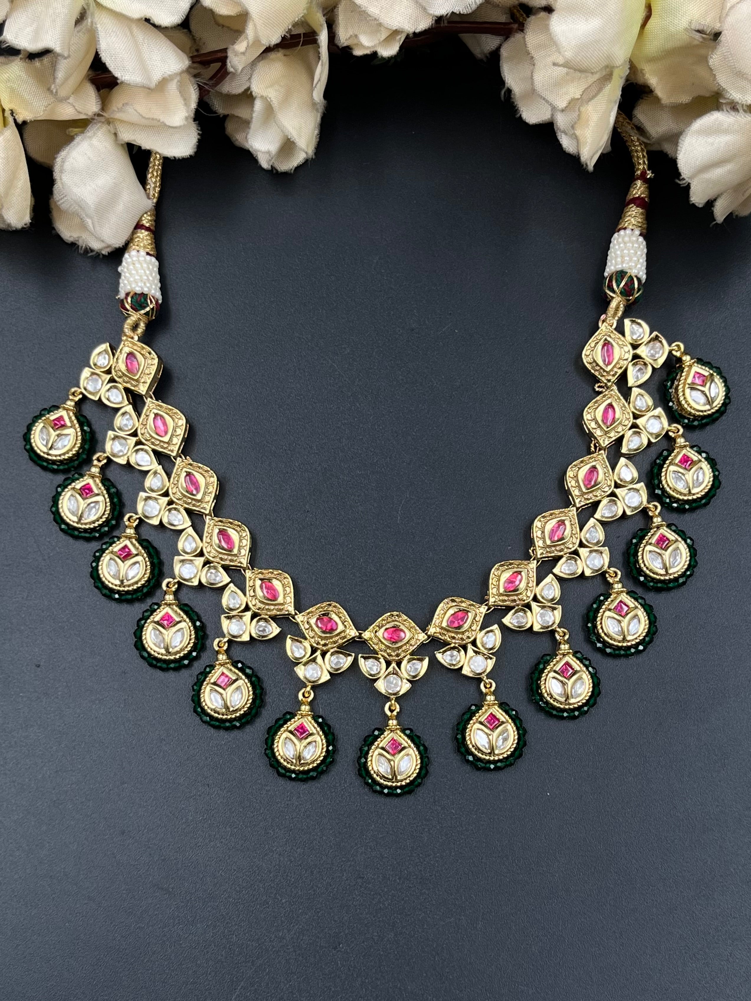 HIYA NECKLACE