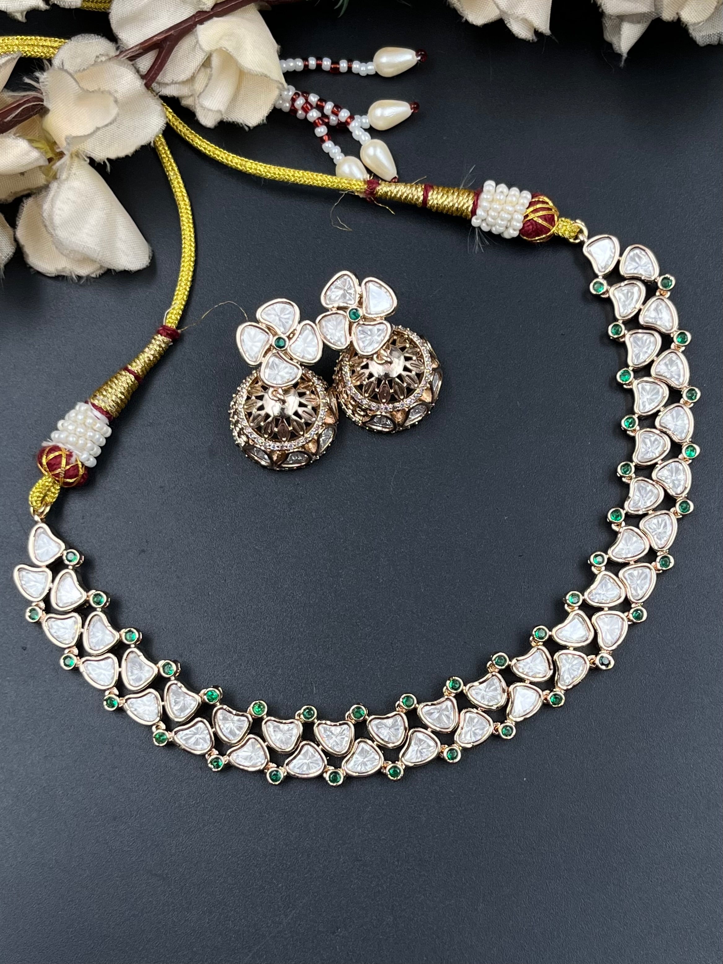 GIYA NECKLACE