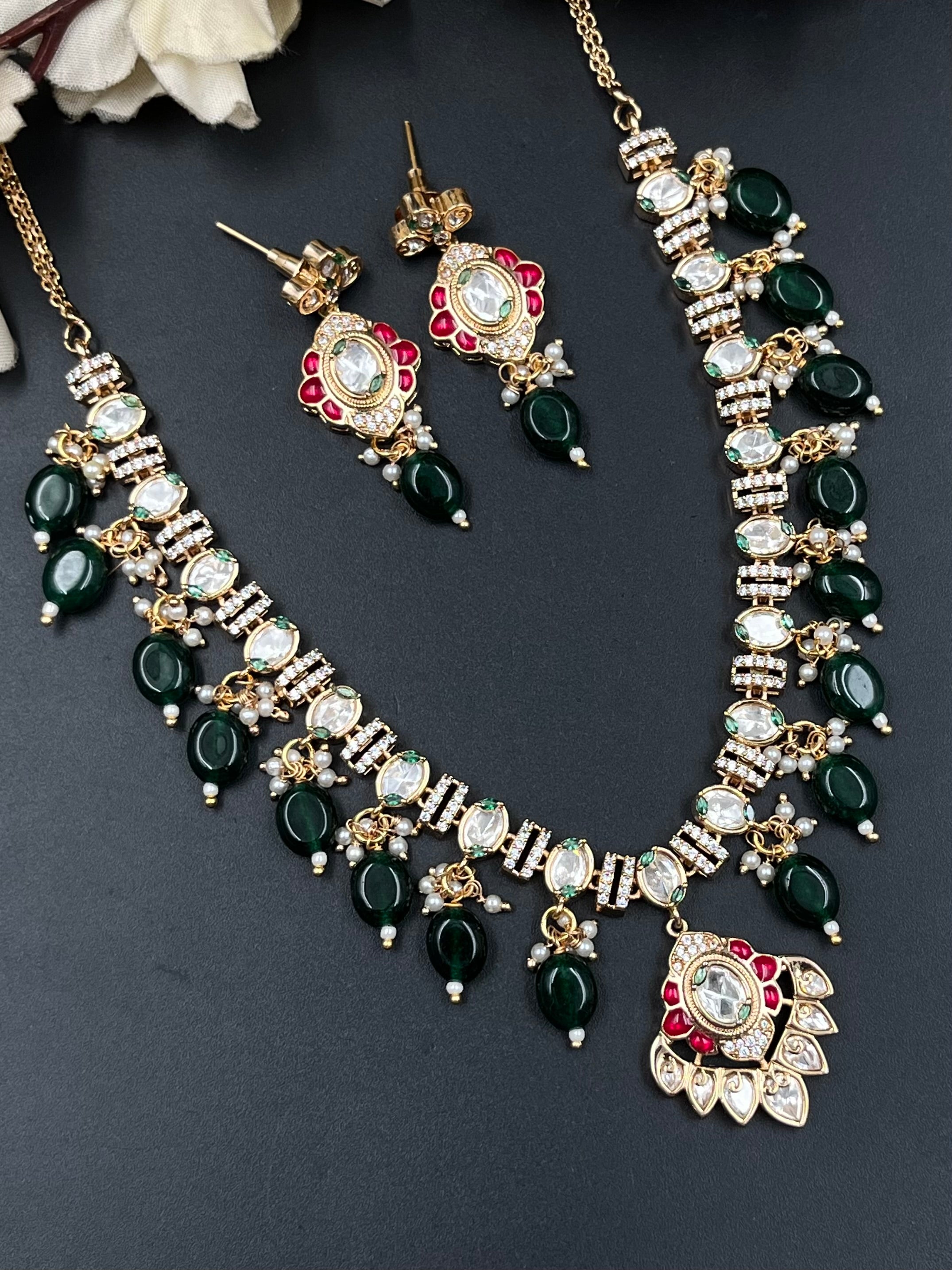 JIYAS NECKLACE
