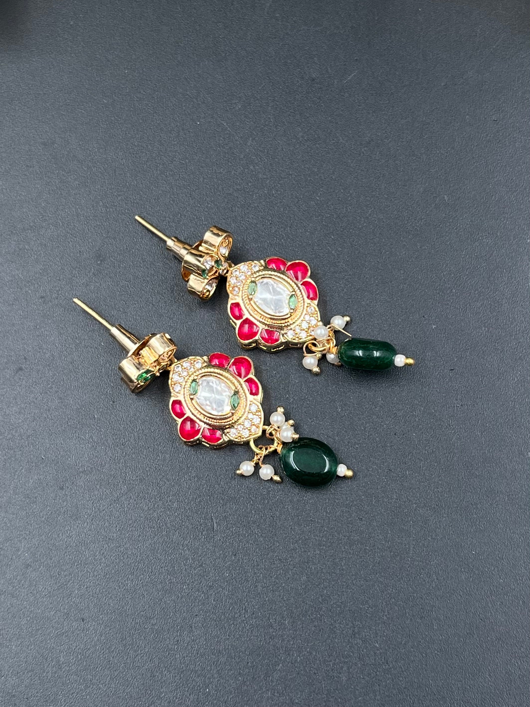 JIYAS NECKLACE