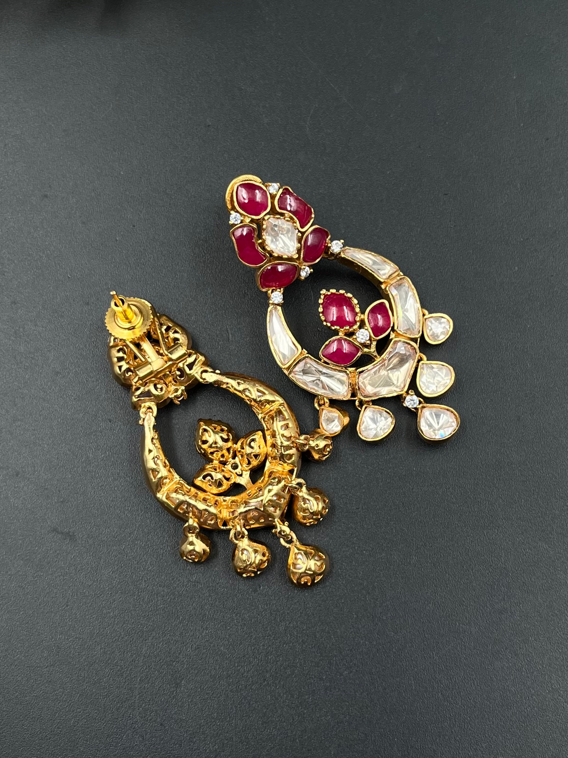 ONIV EARRING