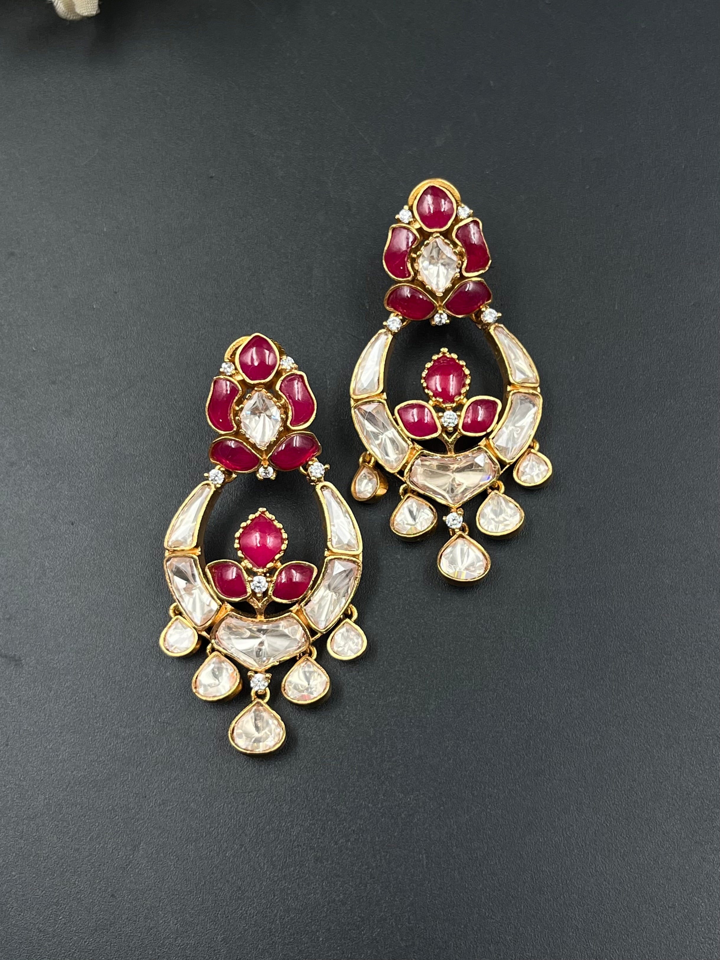 ONIV EARRING