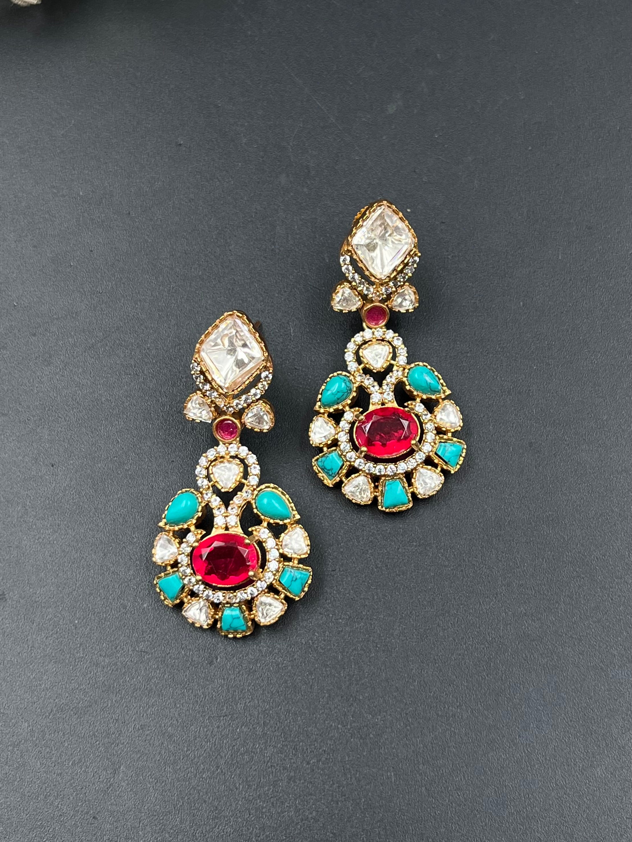 ANYA EARRING