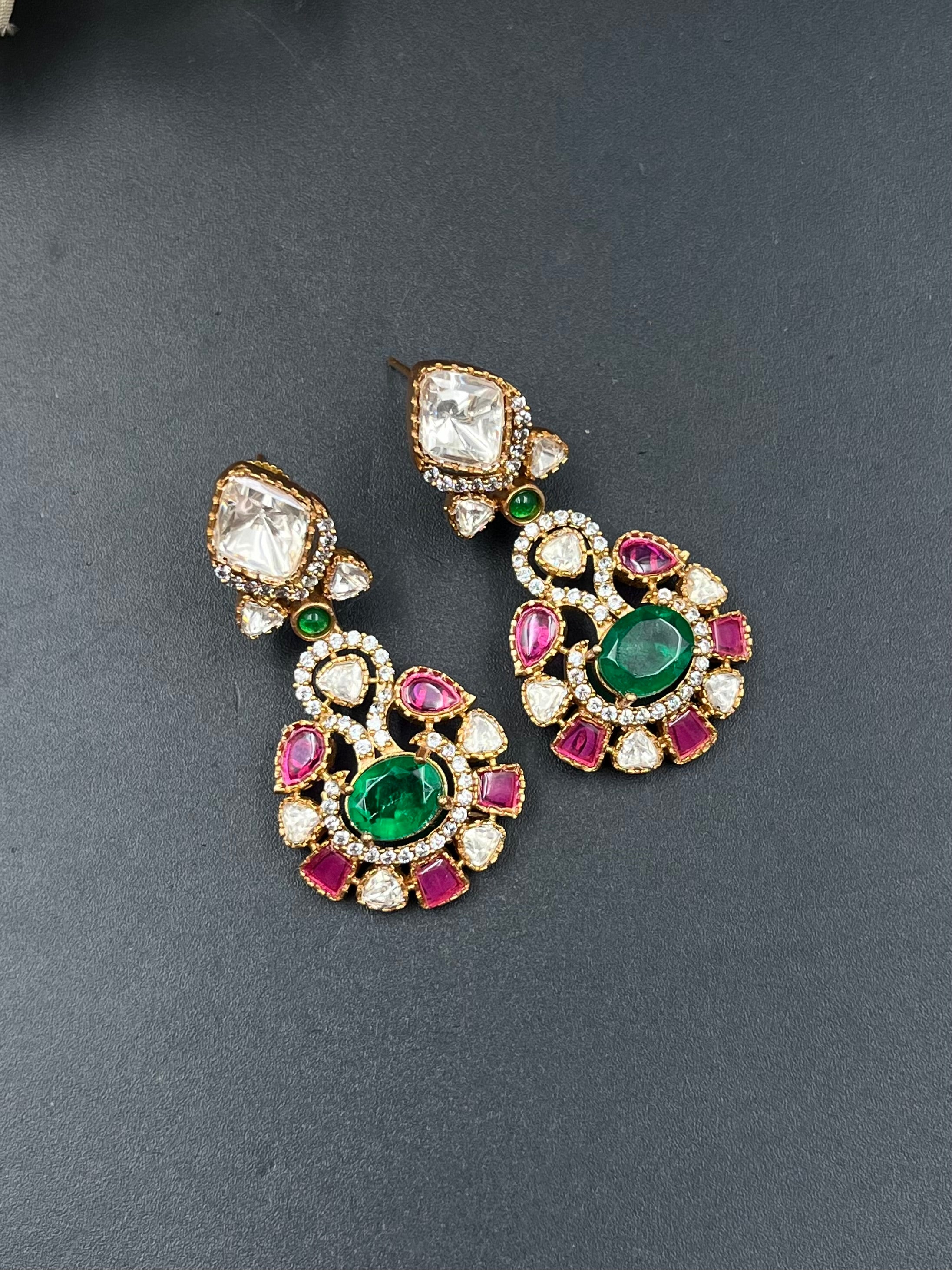 ANYA EARRING