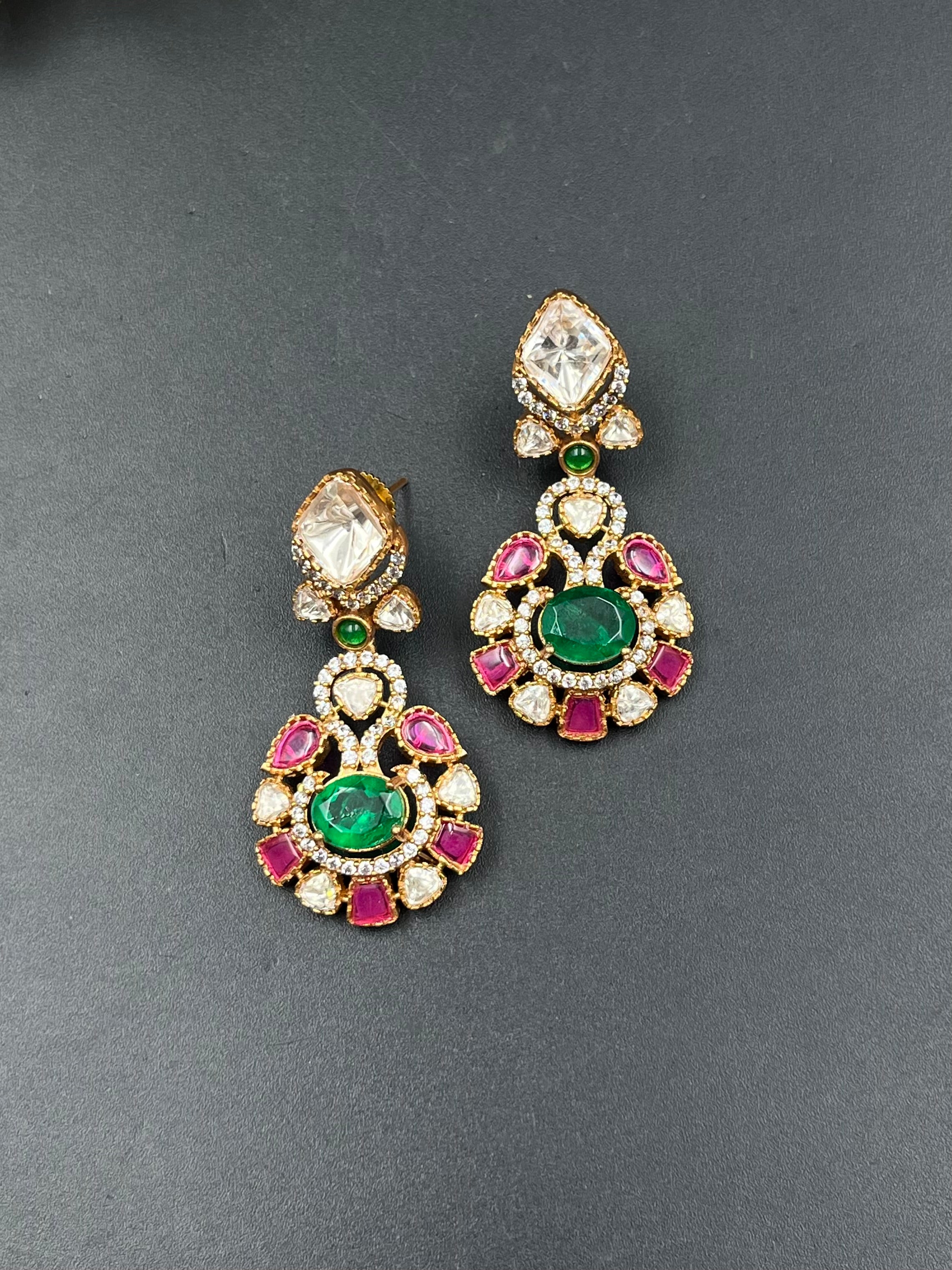 ANYA EARRING