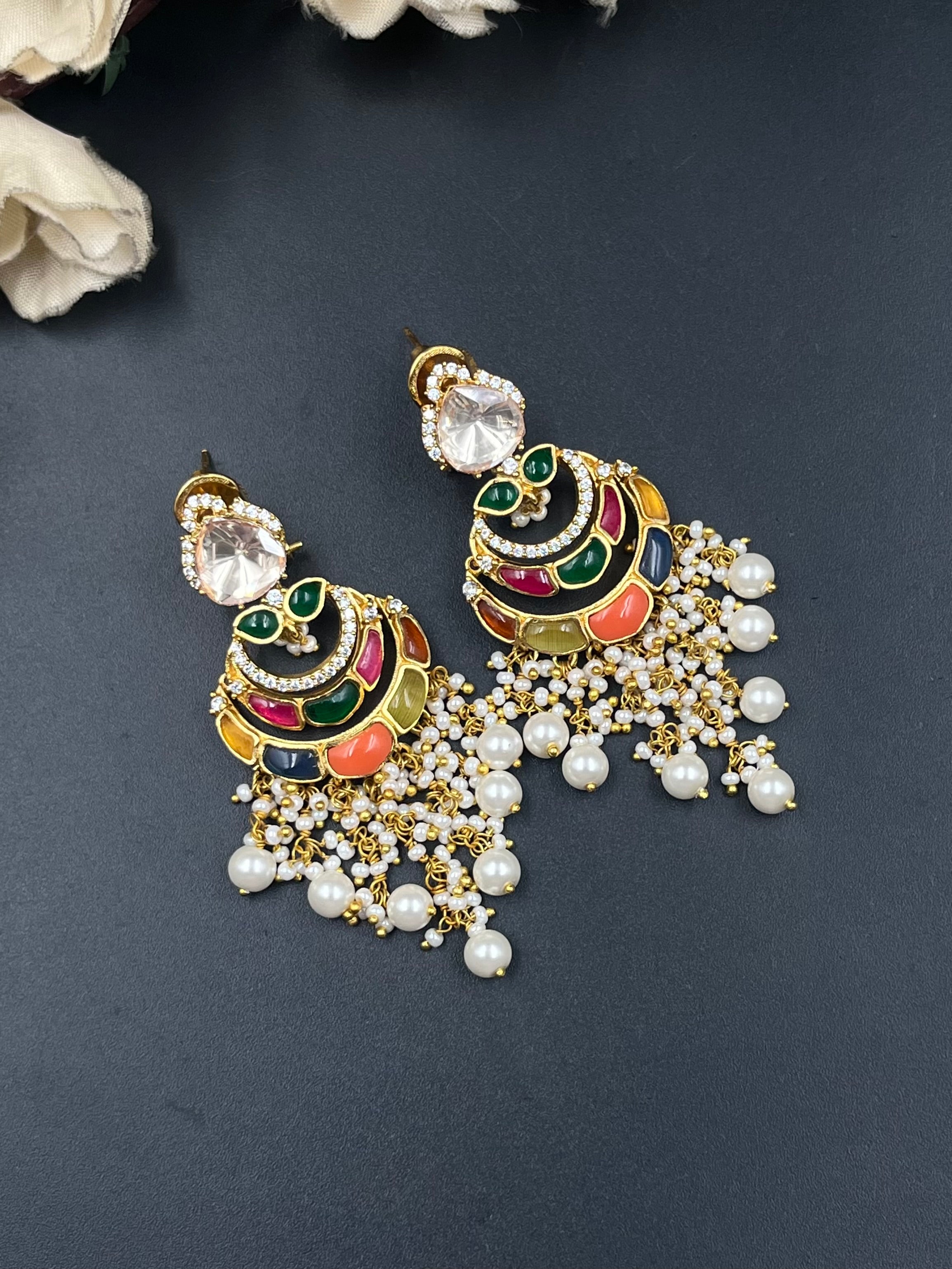 RIYA EARRING