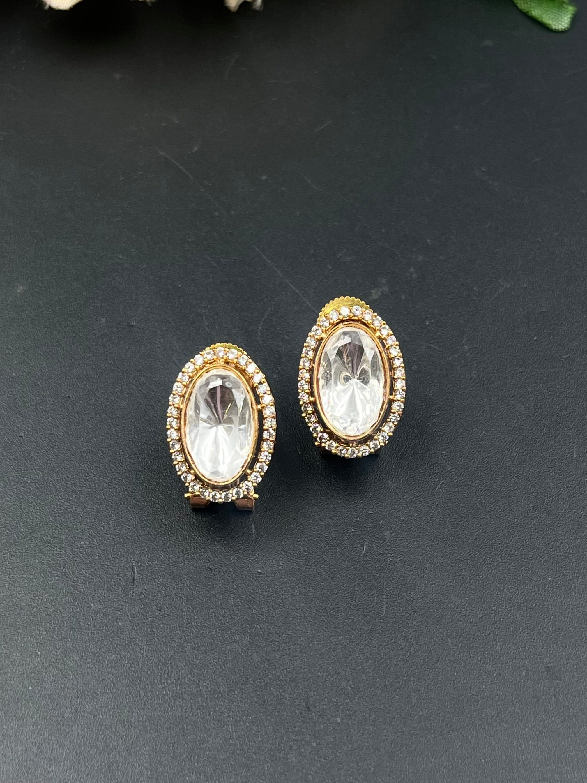 FIFA EARRING