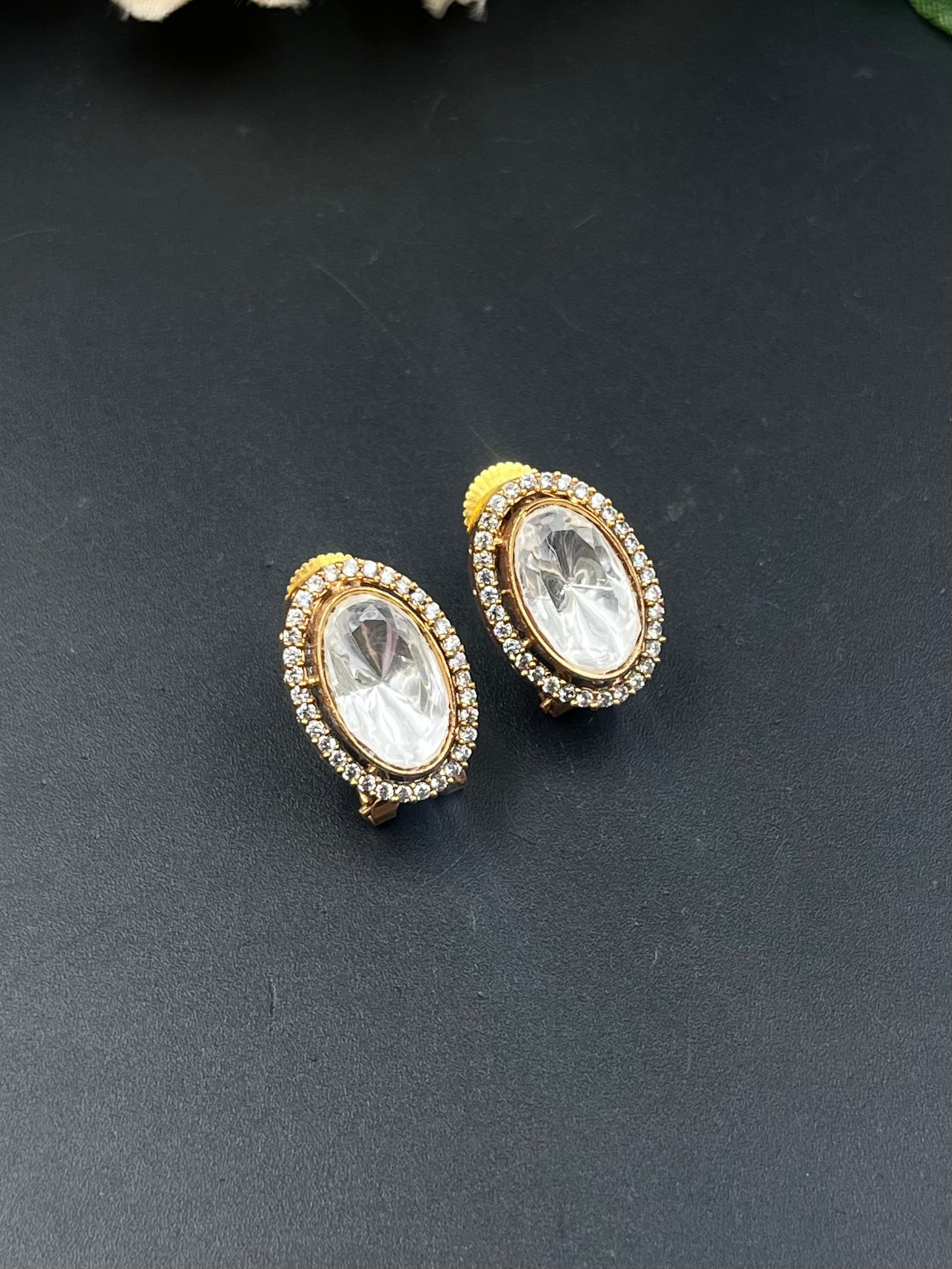 FIFA EARRING