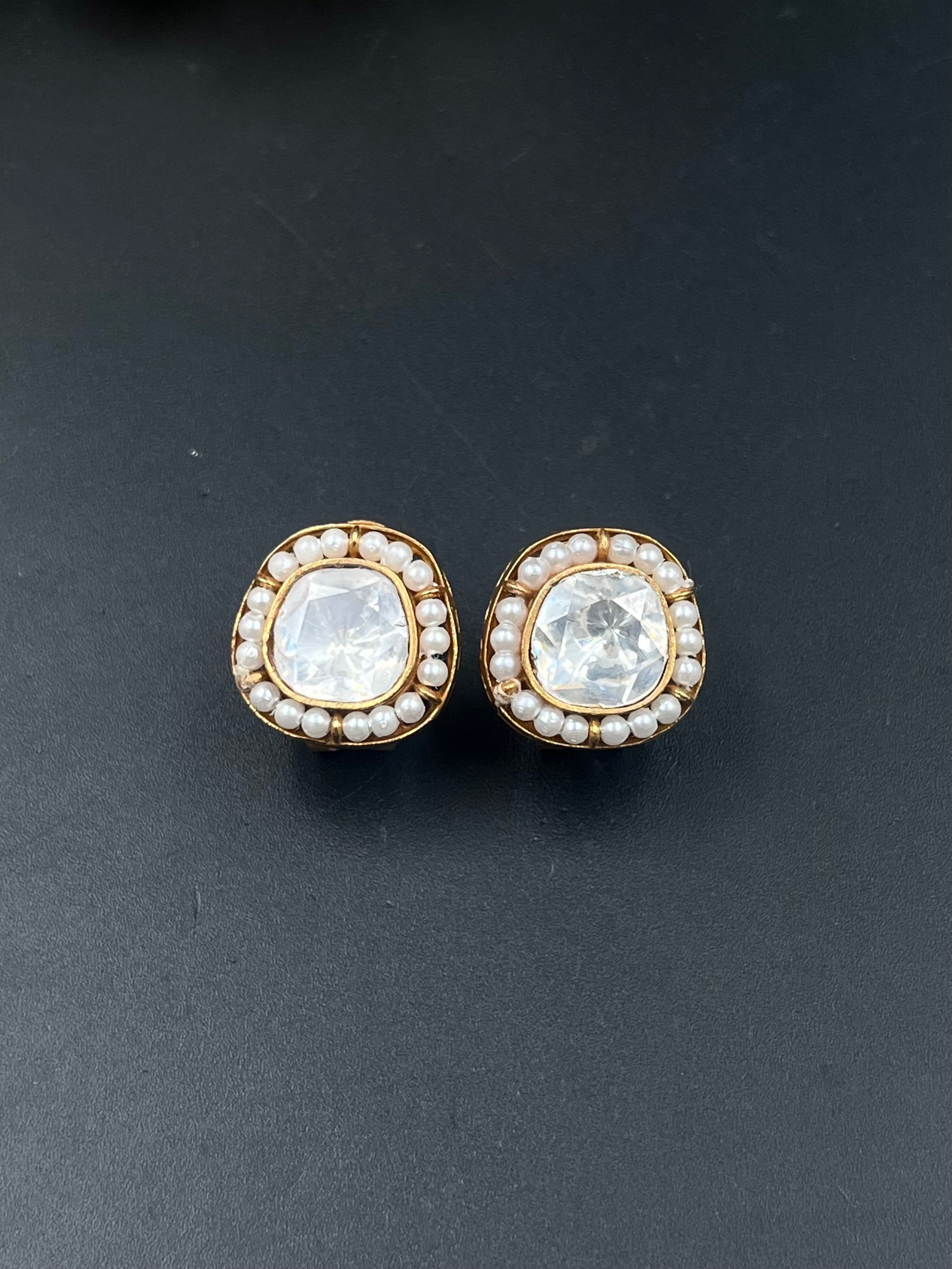 IFRA EARRING