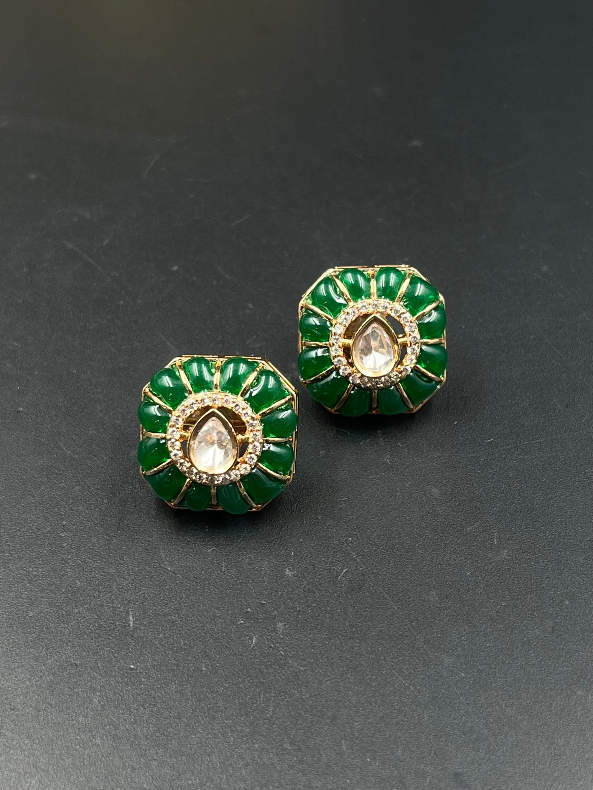 RADWA EARRING