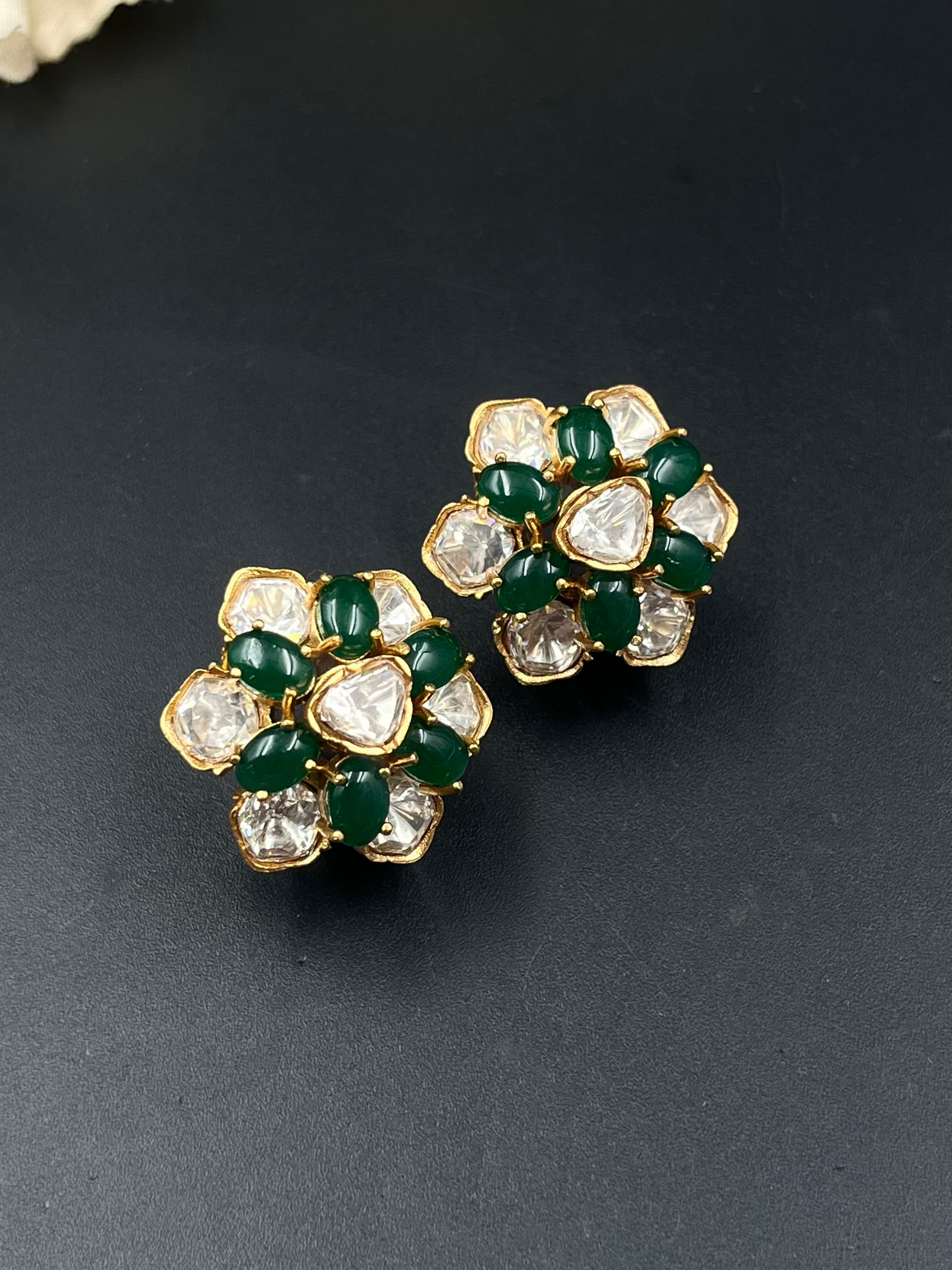 REEHA EARRING