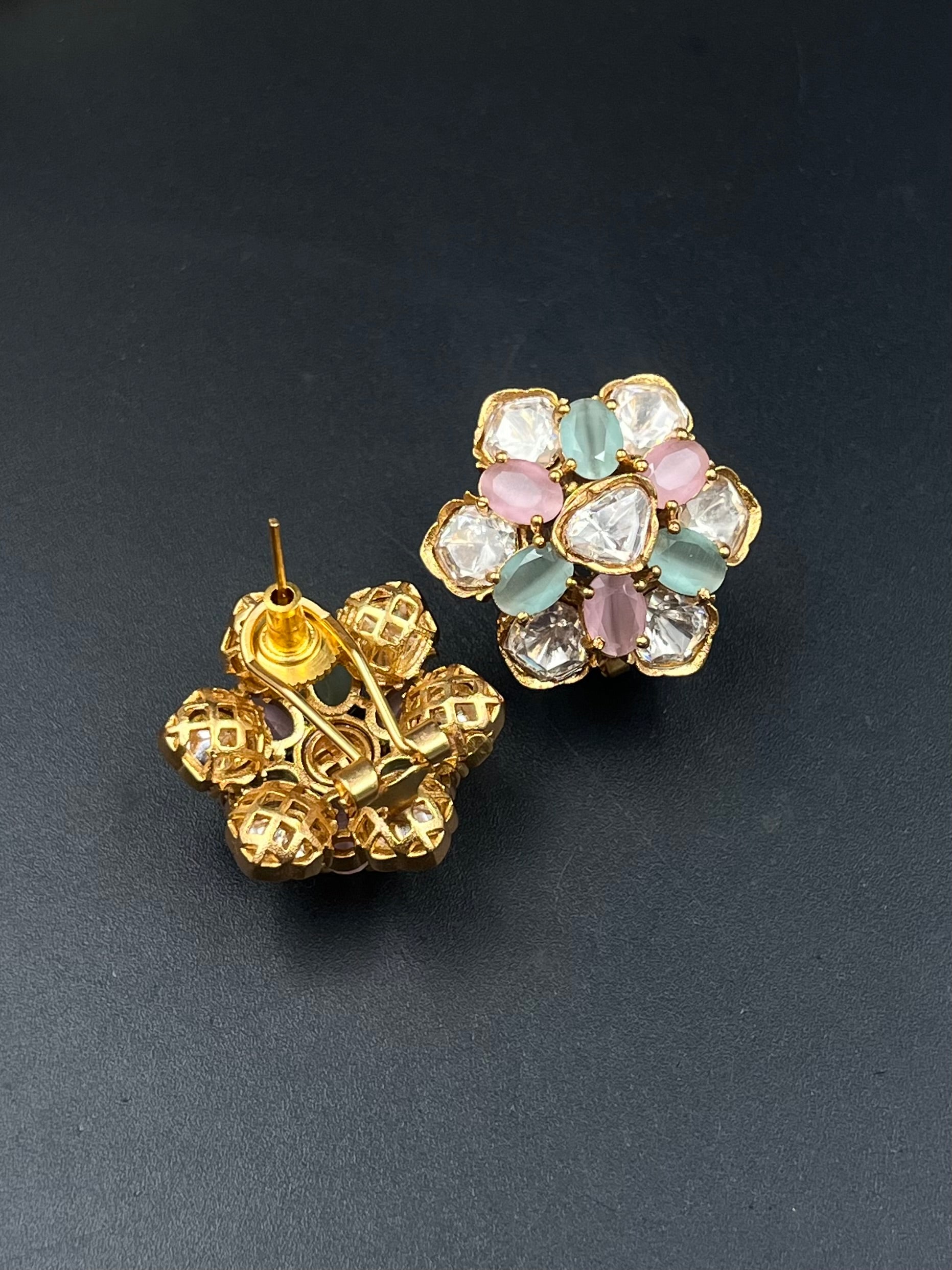 REEHA EARRING