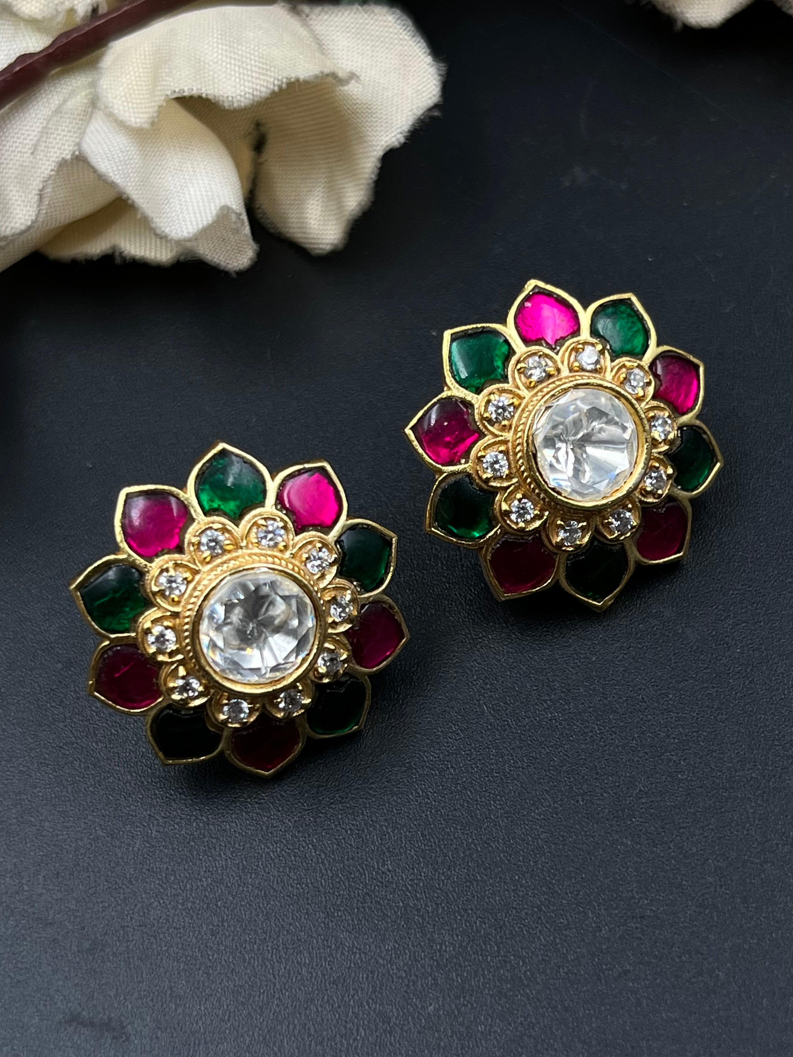 LAILA PENDANT
