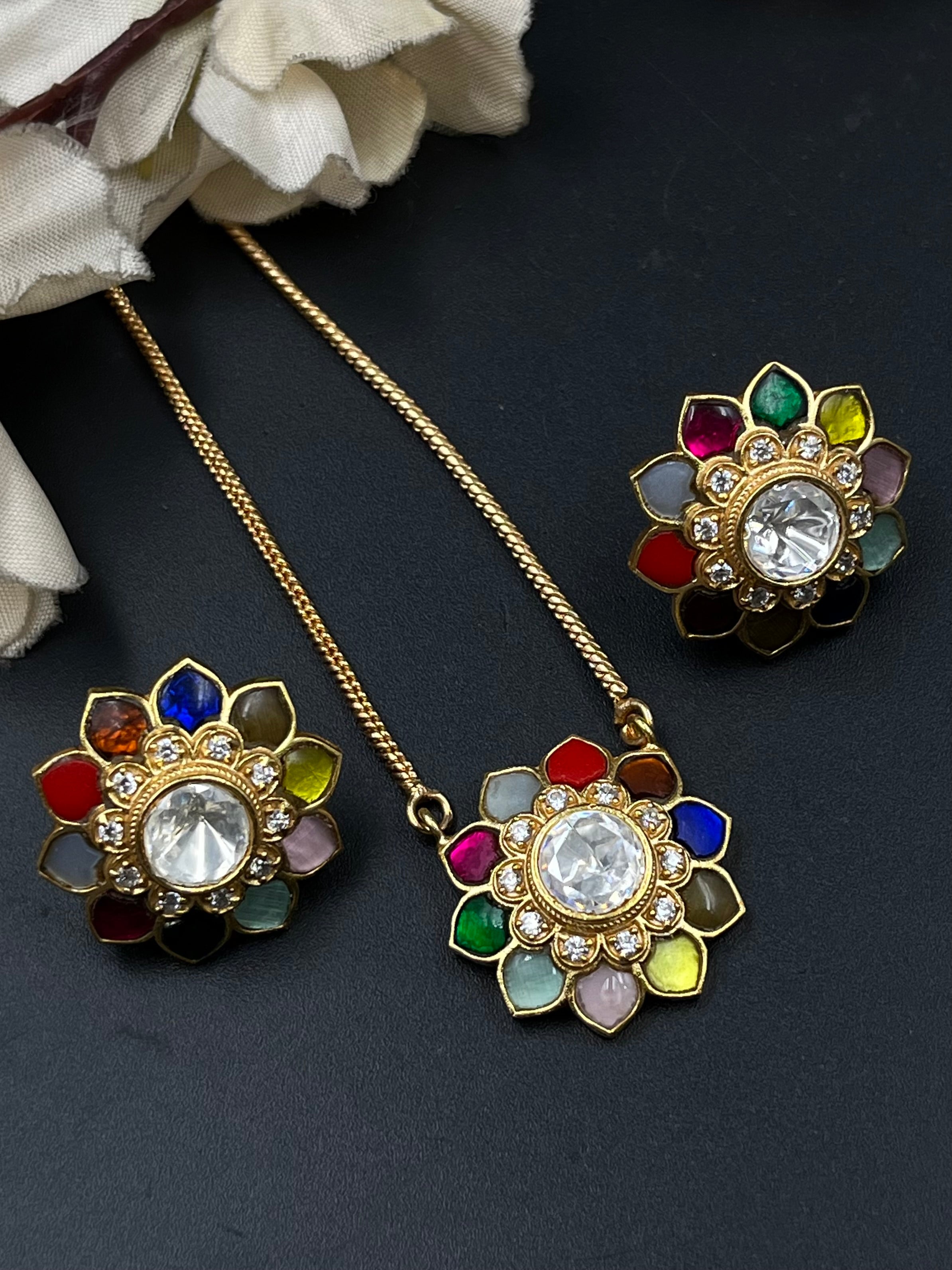 LAILA PENDANT