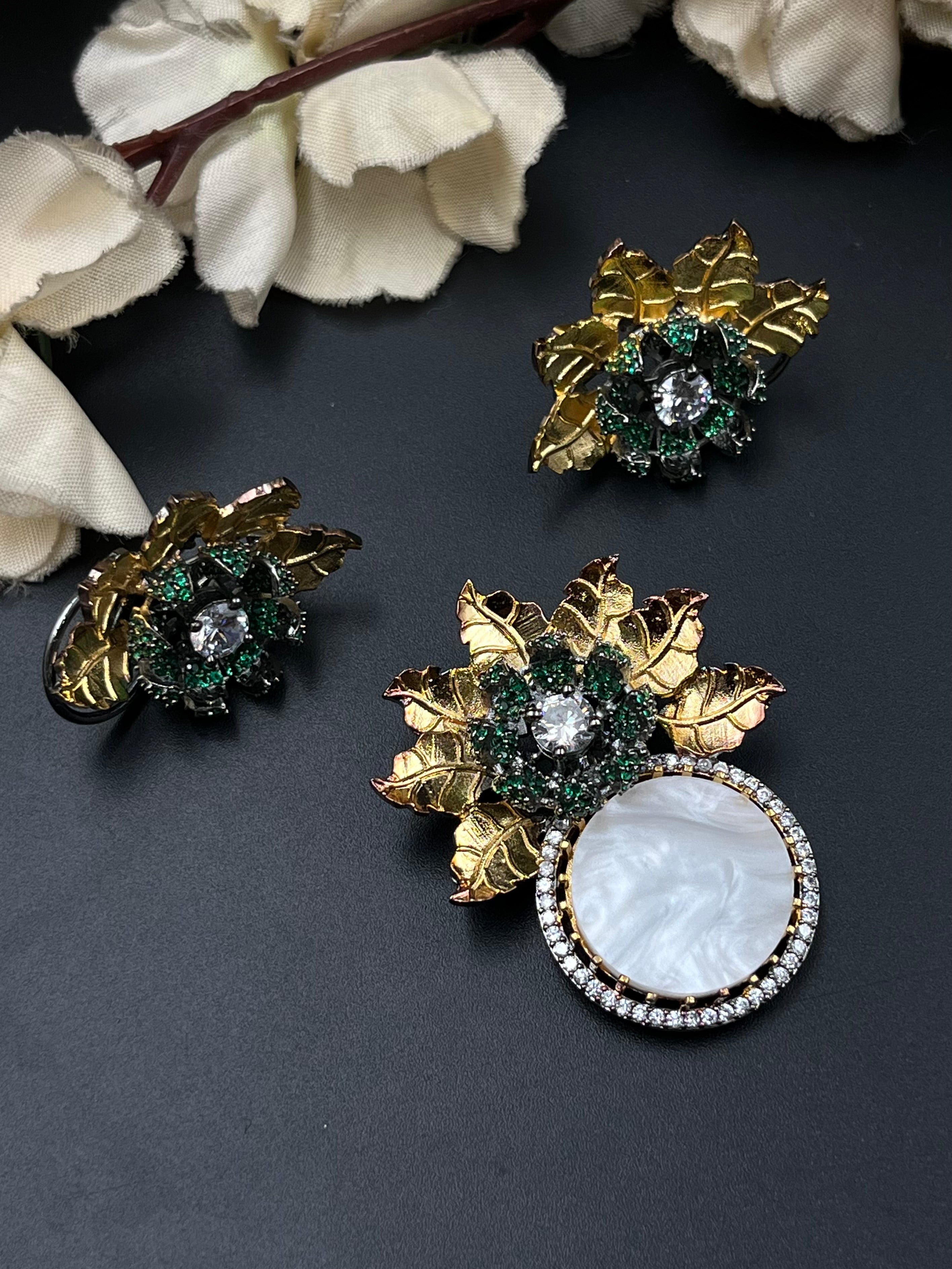 FALAK PENDANT