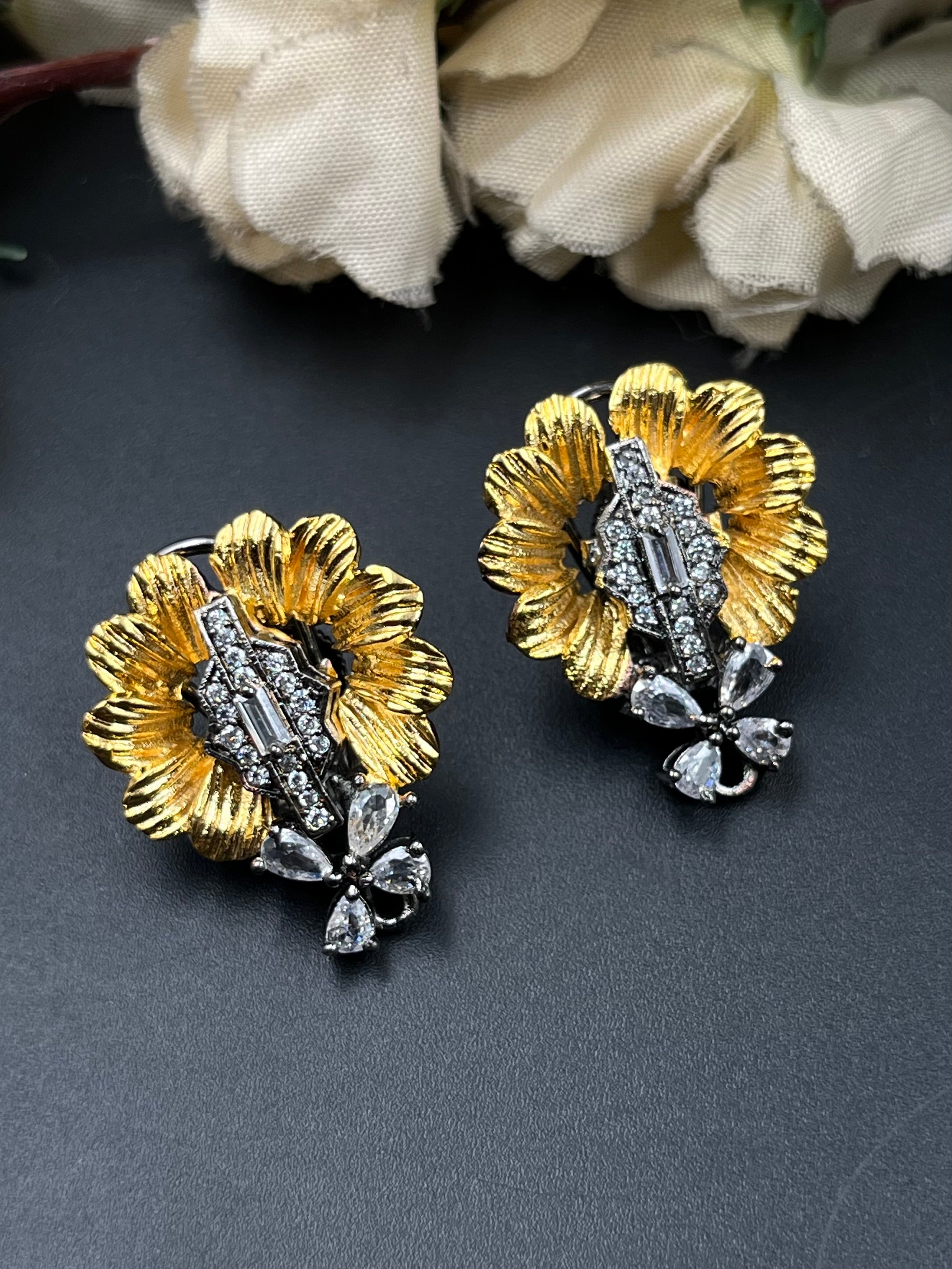 DALIA PENDANT