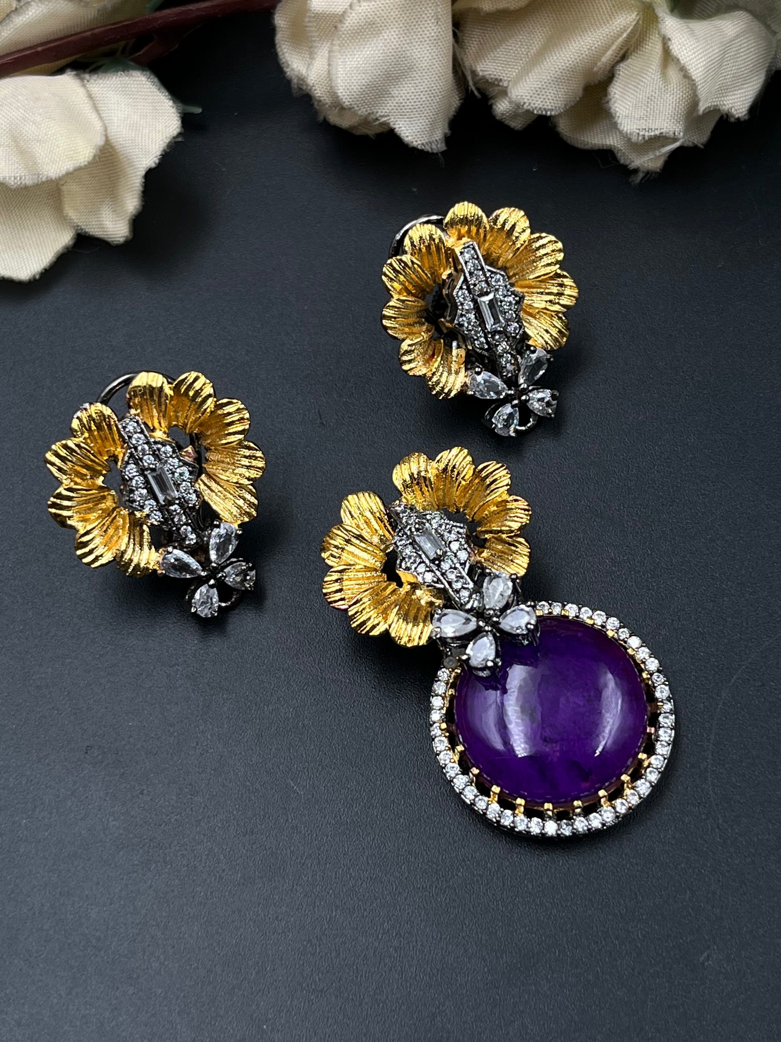 DALIA PENDANT