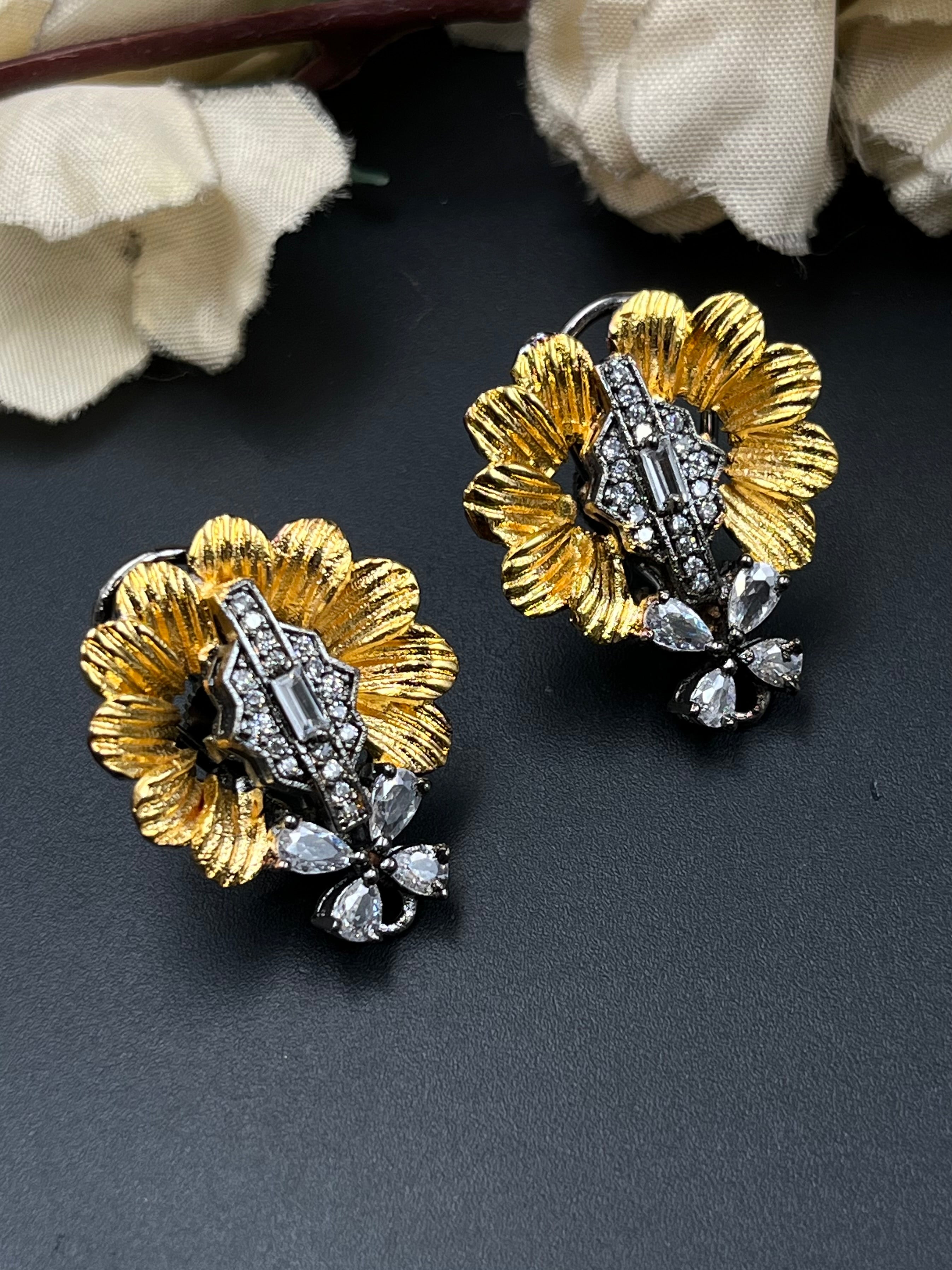 DALIA PENDANT