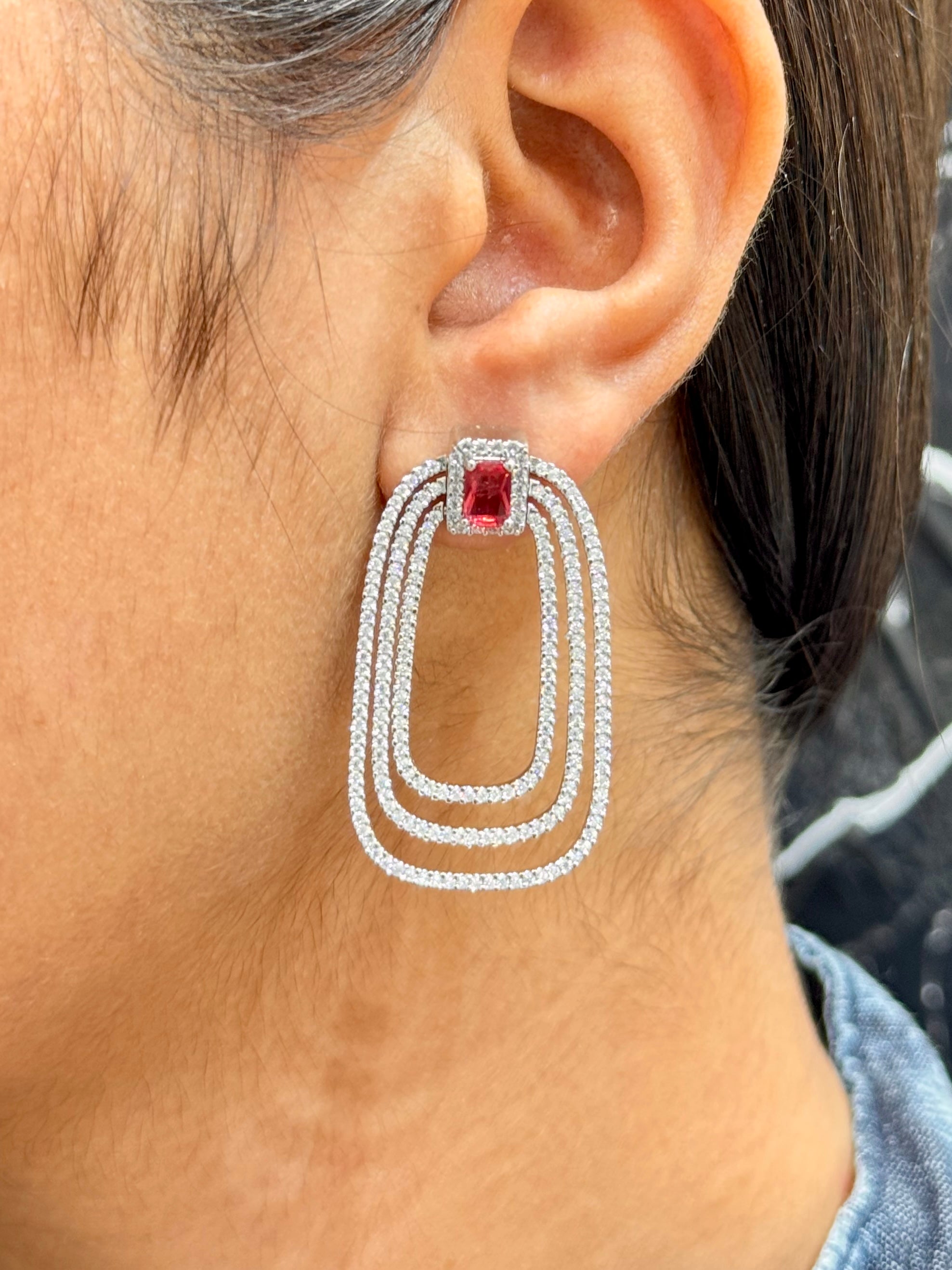 SAIRA EARRING