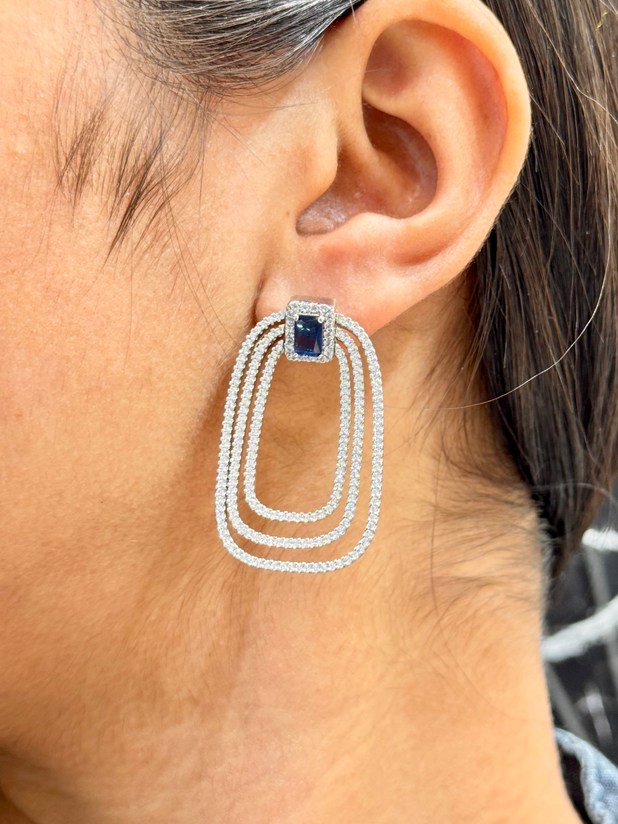 SAIRA EARRING