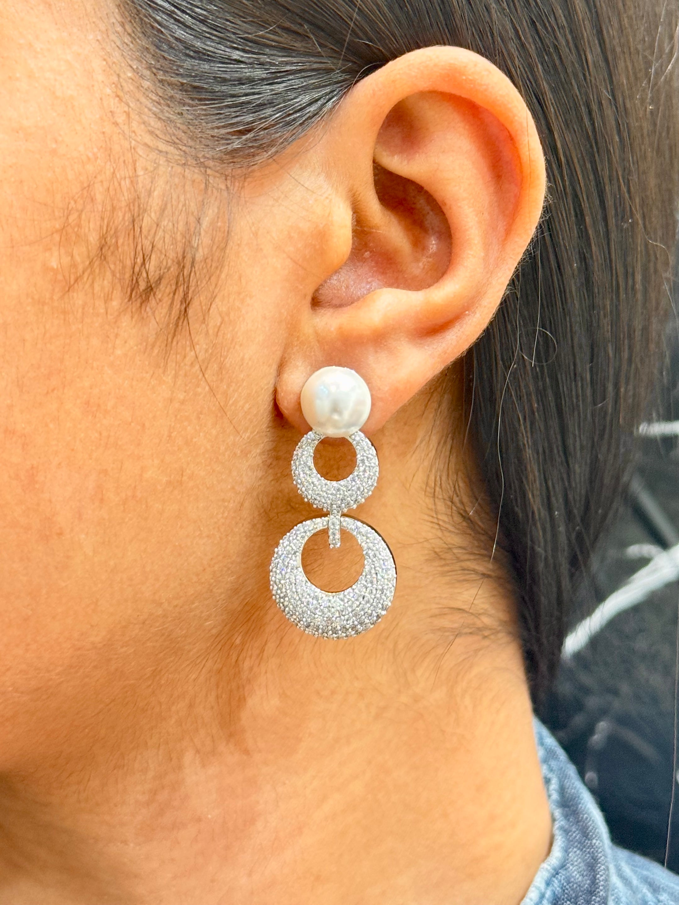 JIYA EARRING