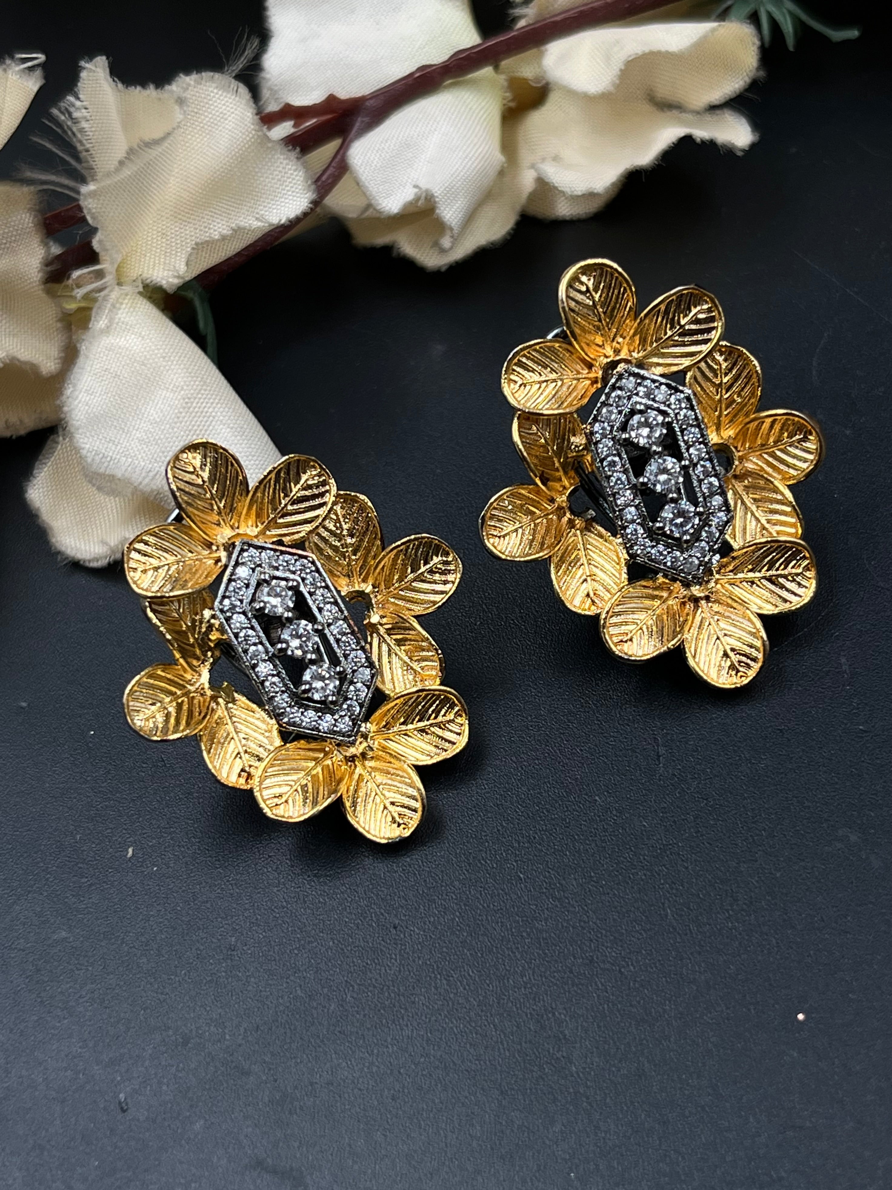 DARIYA PENDANT