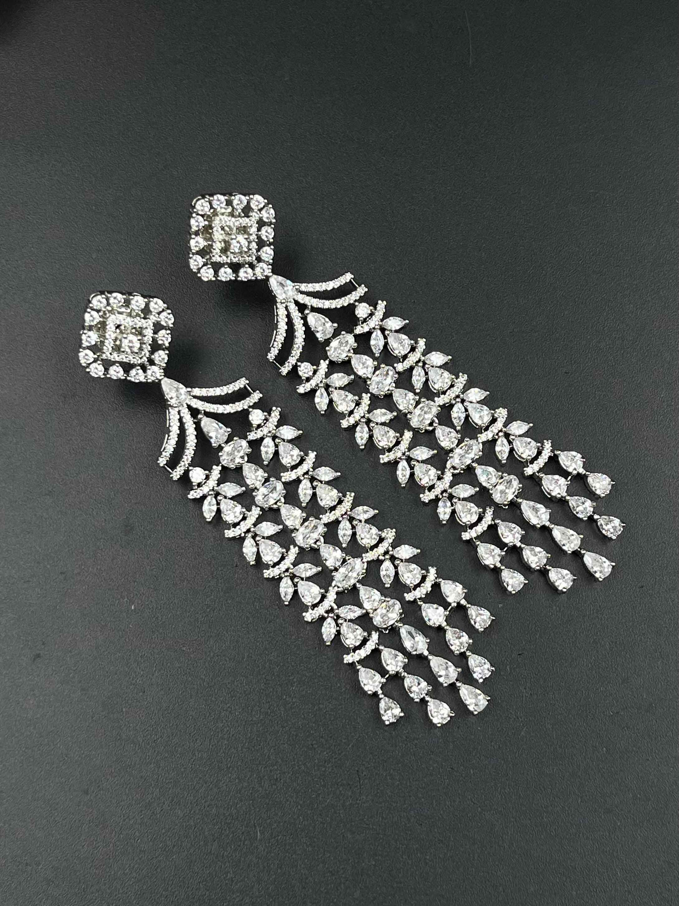 JAMILA EARRING