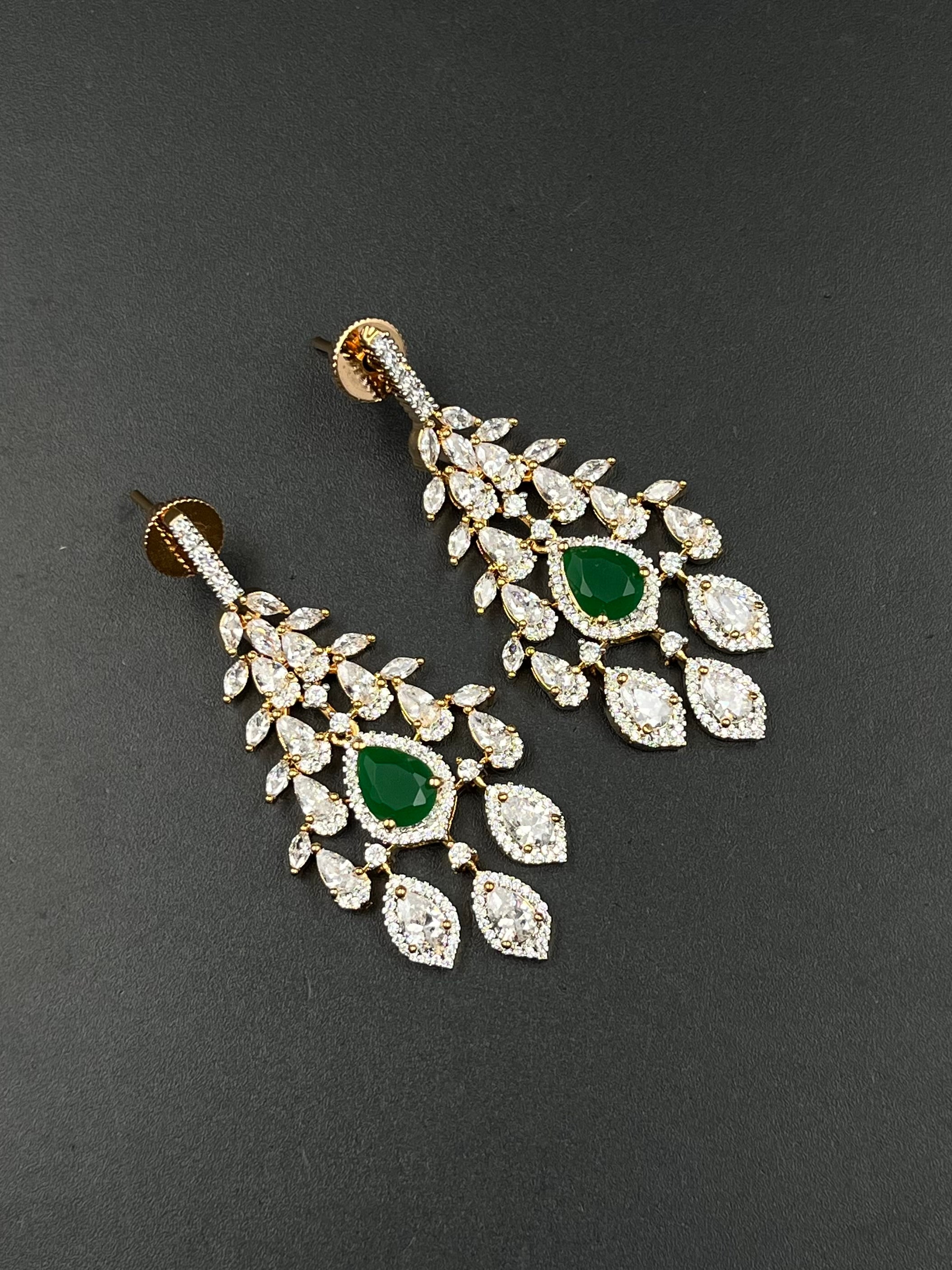 RIMA EARRING