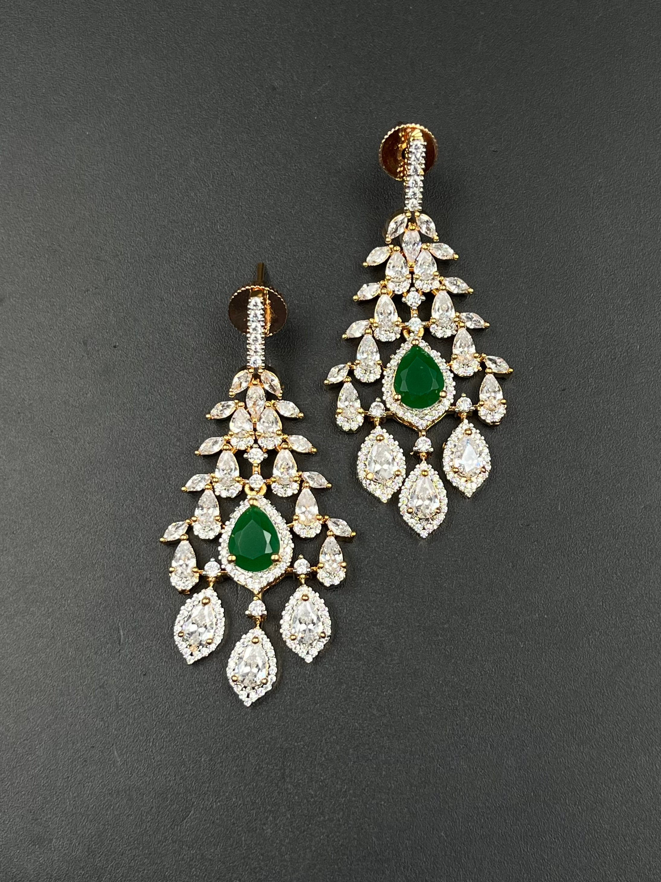 RIMA EARRING