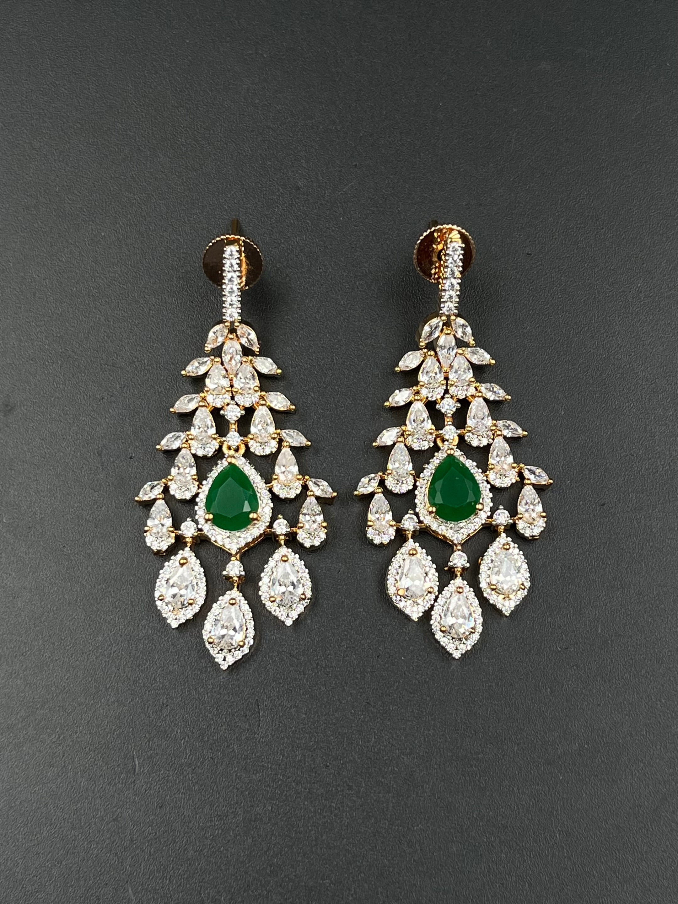 RIMA EARRING