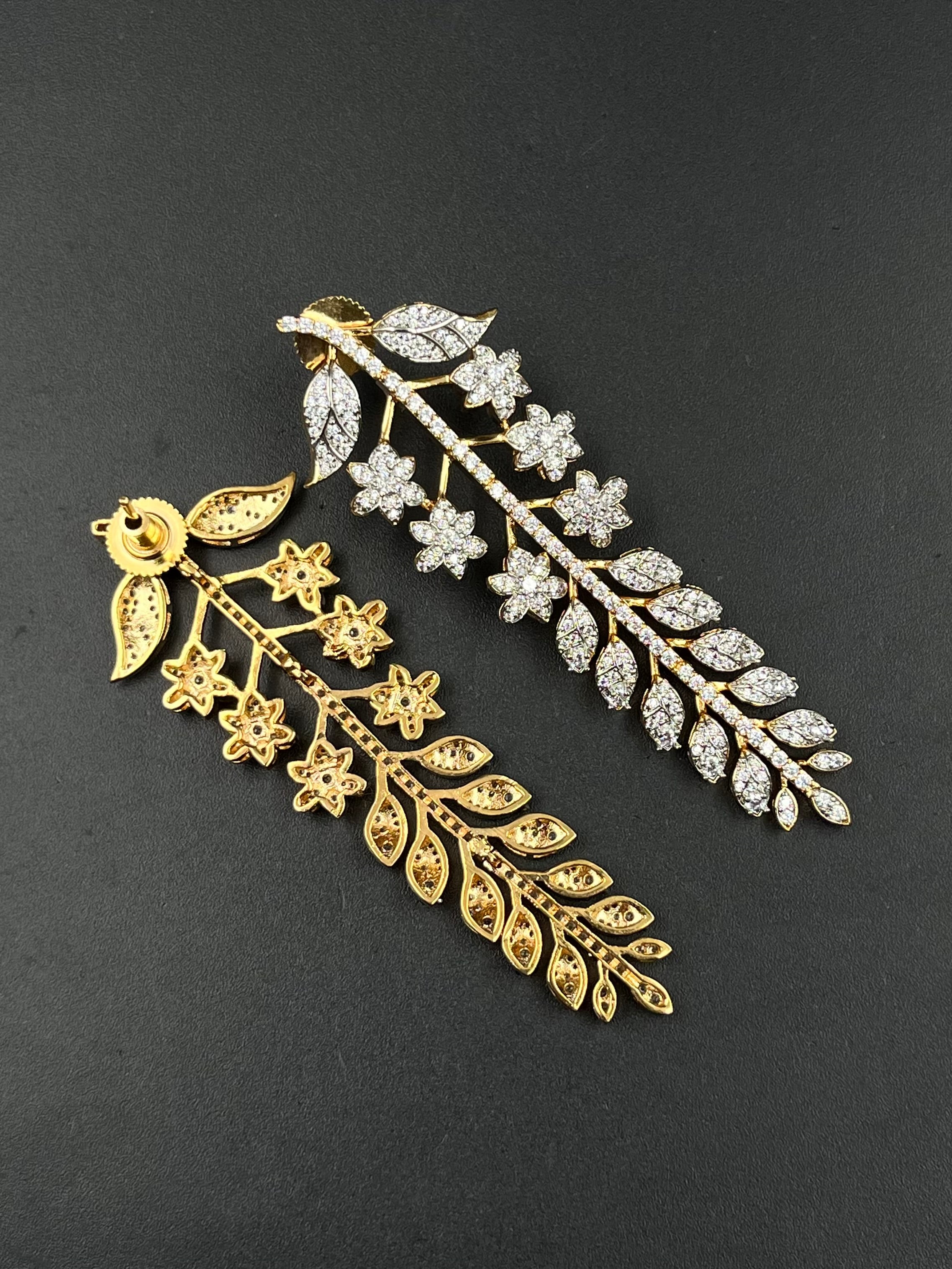 MEHER EARRING