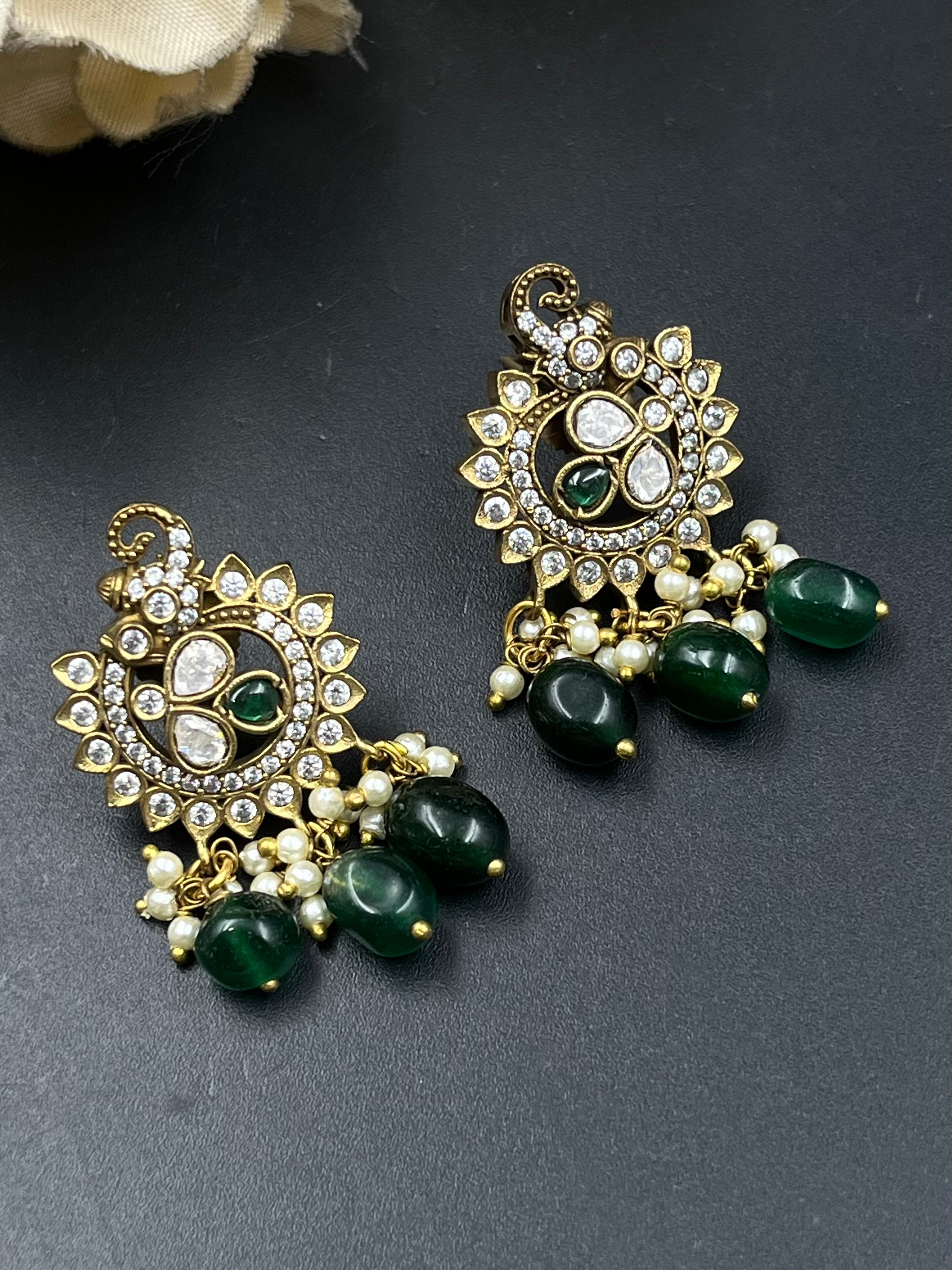 SAFIYA PENDANT