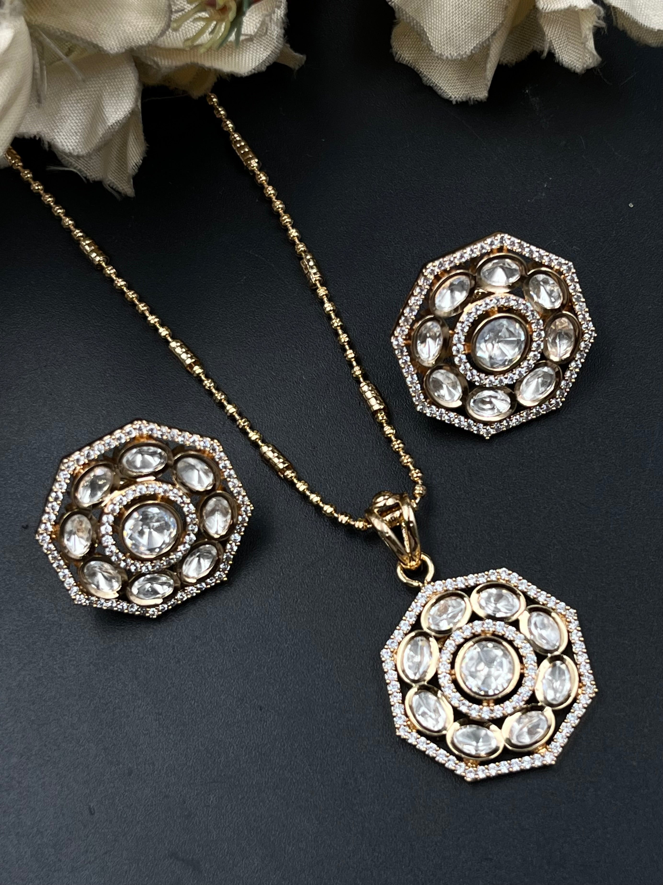 HANA PENDANT