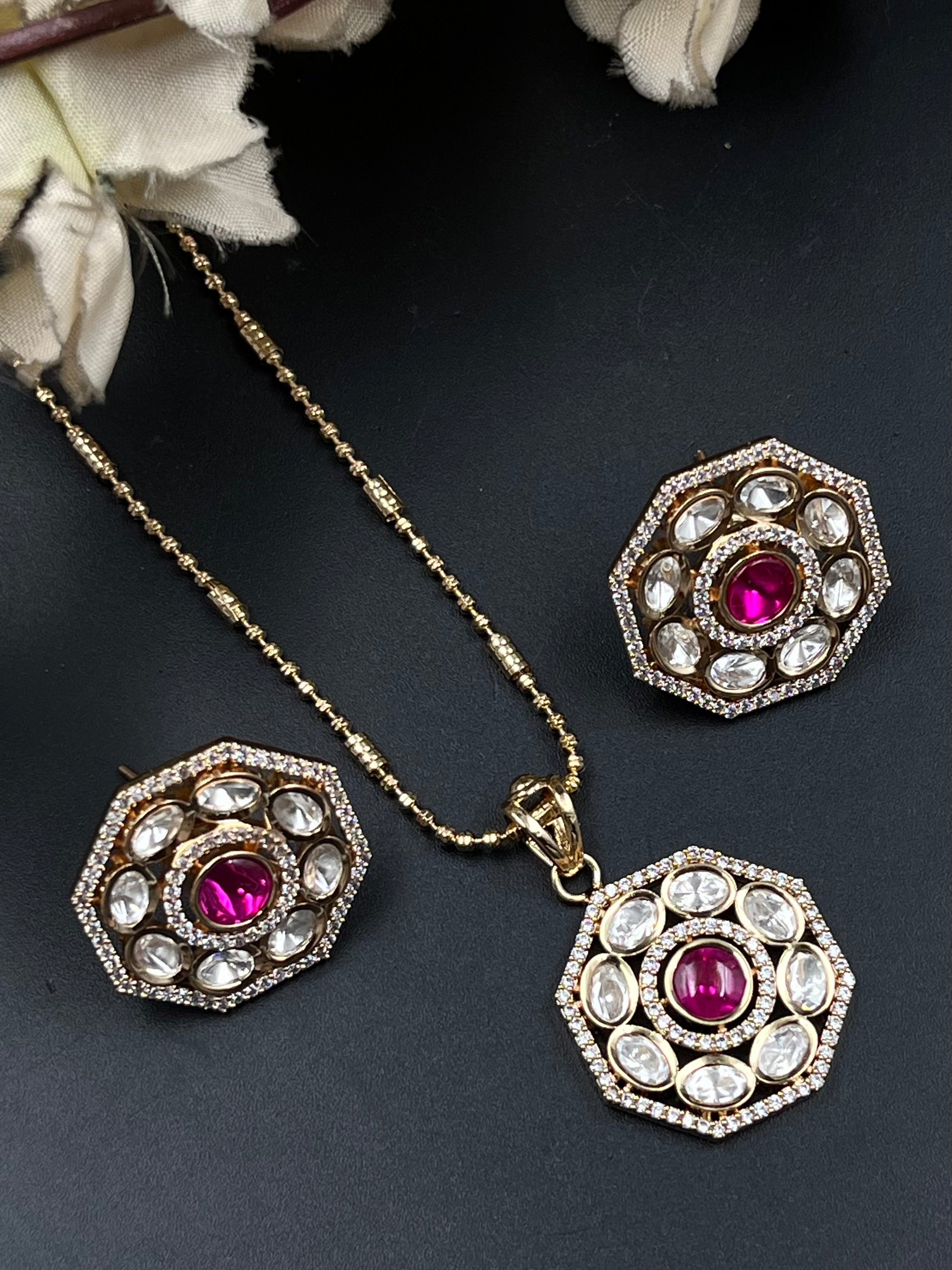 HANA PENDANT