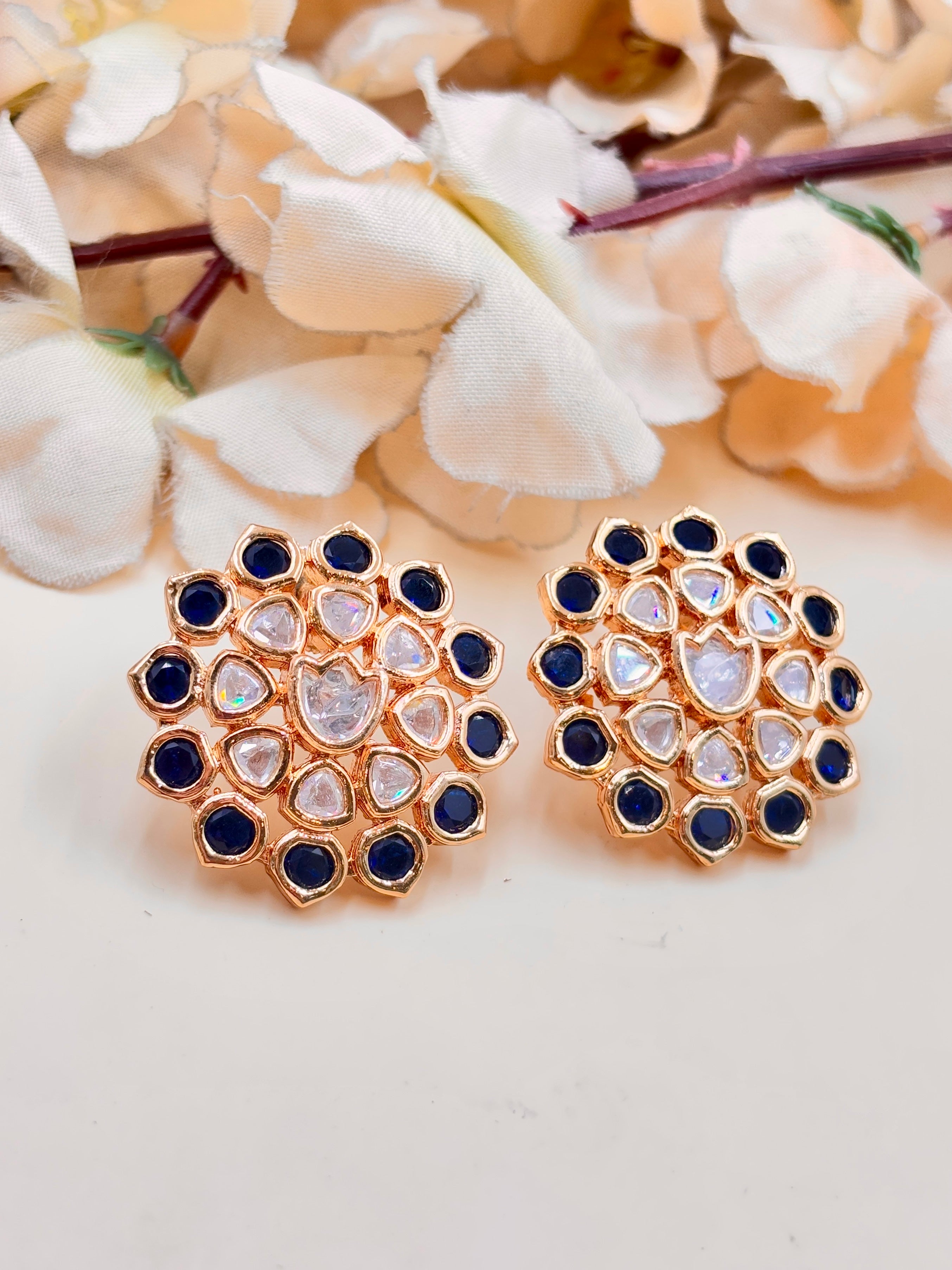 LIZA EARRING