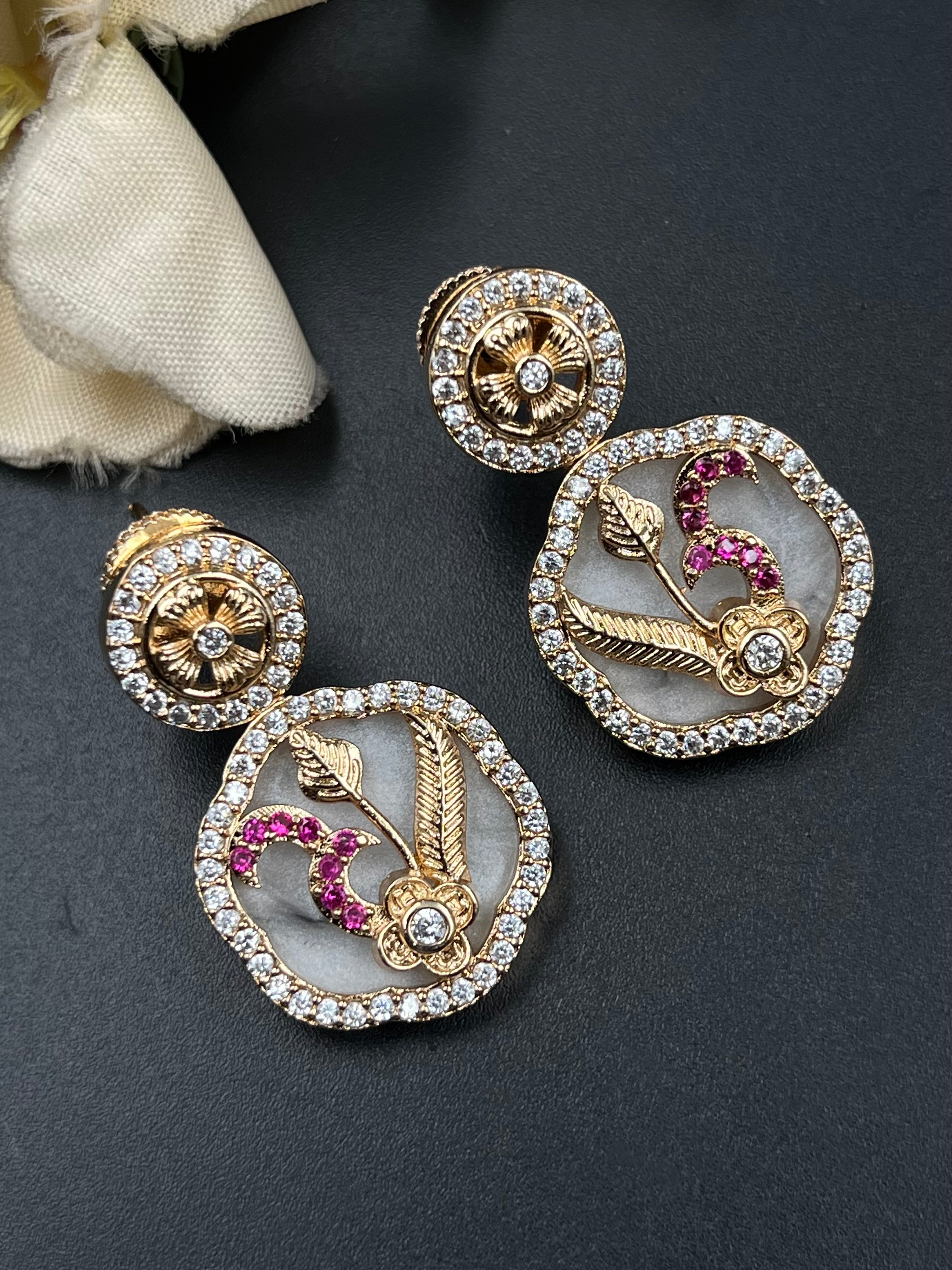 AMAL PENDANT