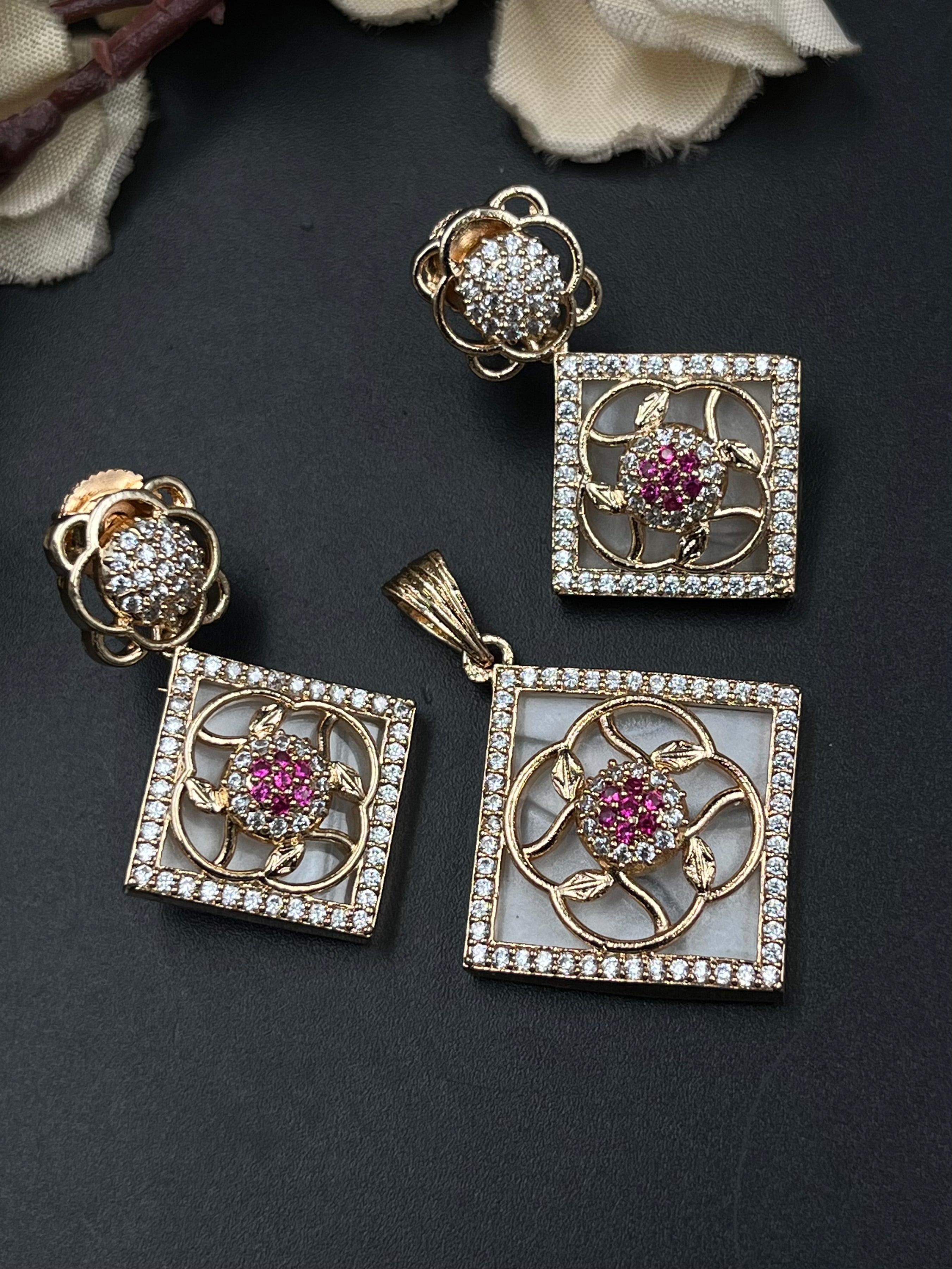 ASRA PENDANT
