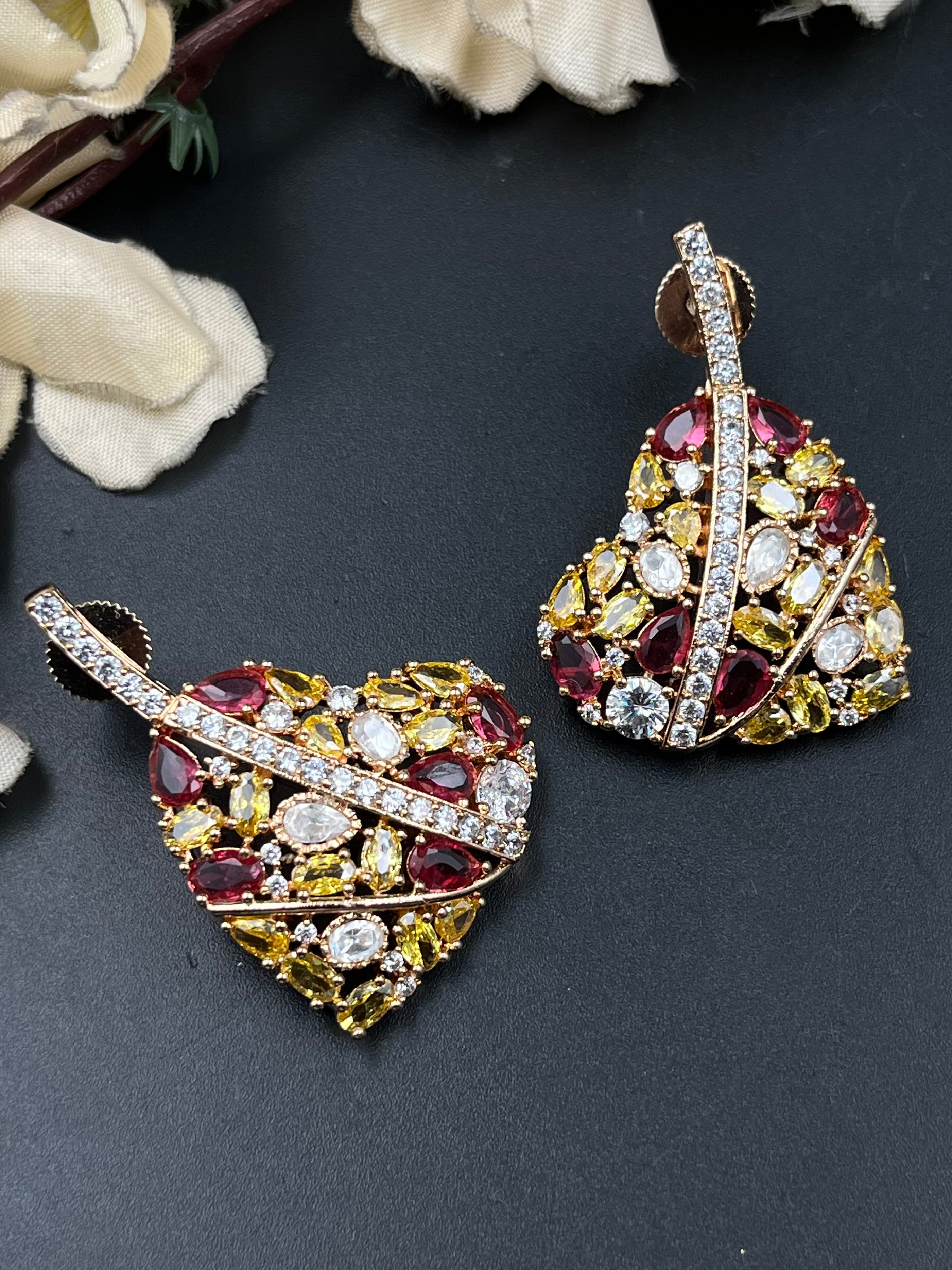 SIYA PENDANT
