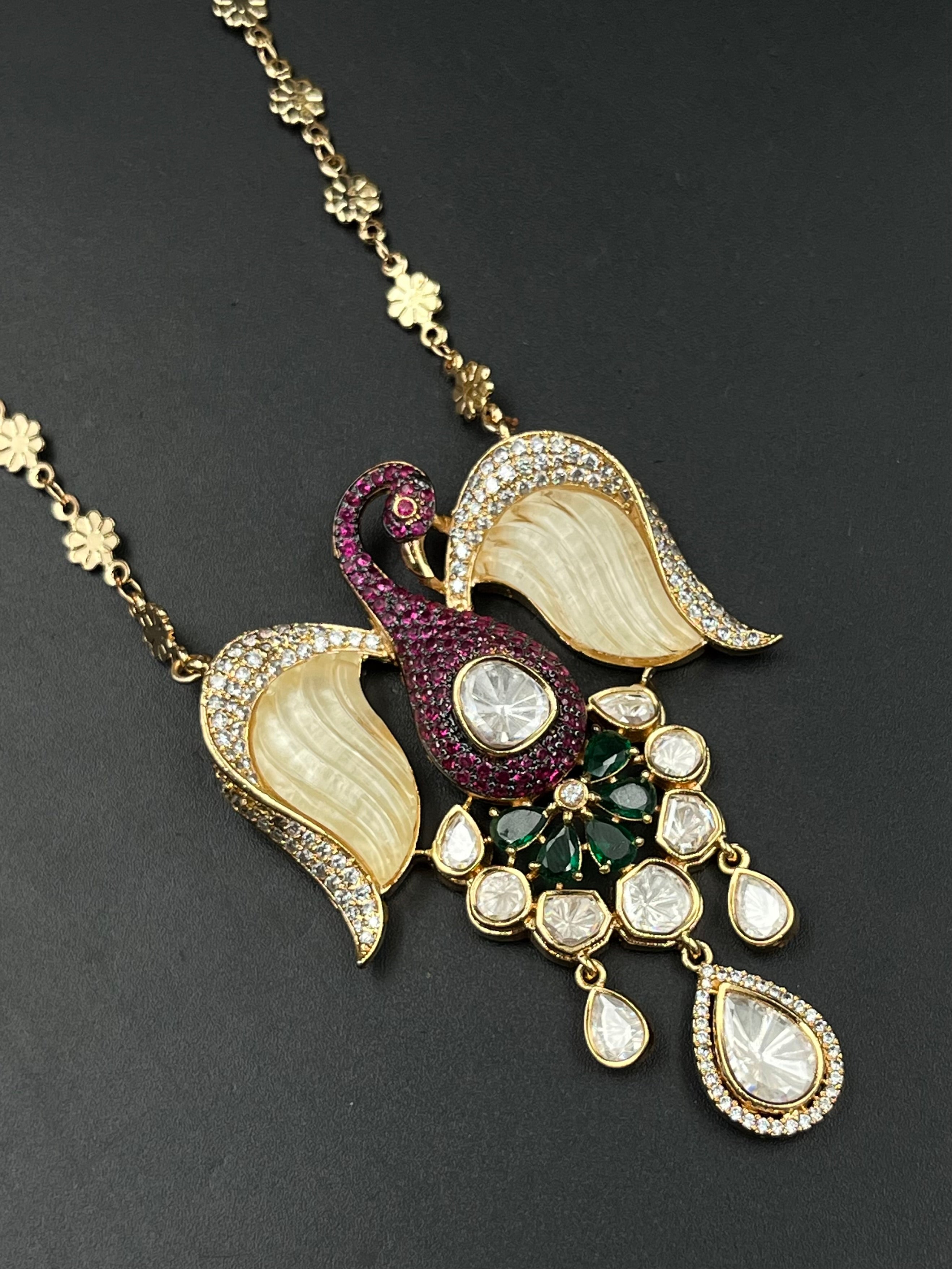 TIYA PENDANT