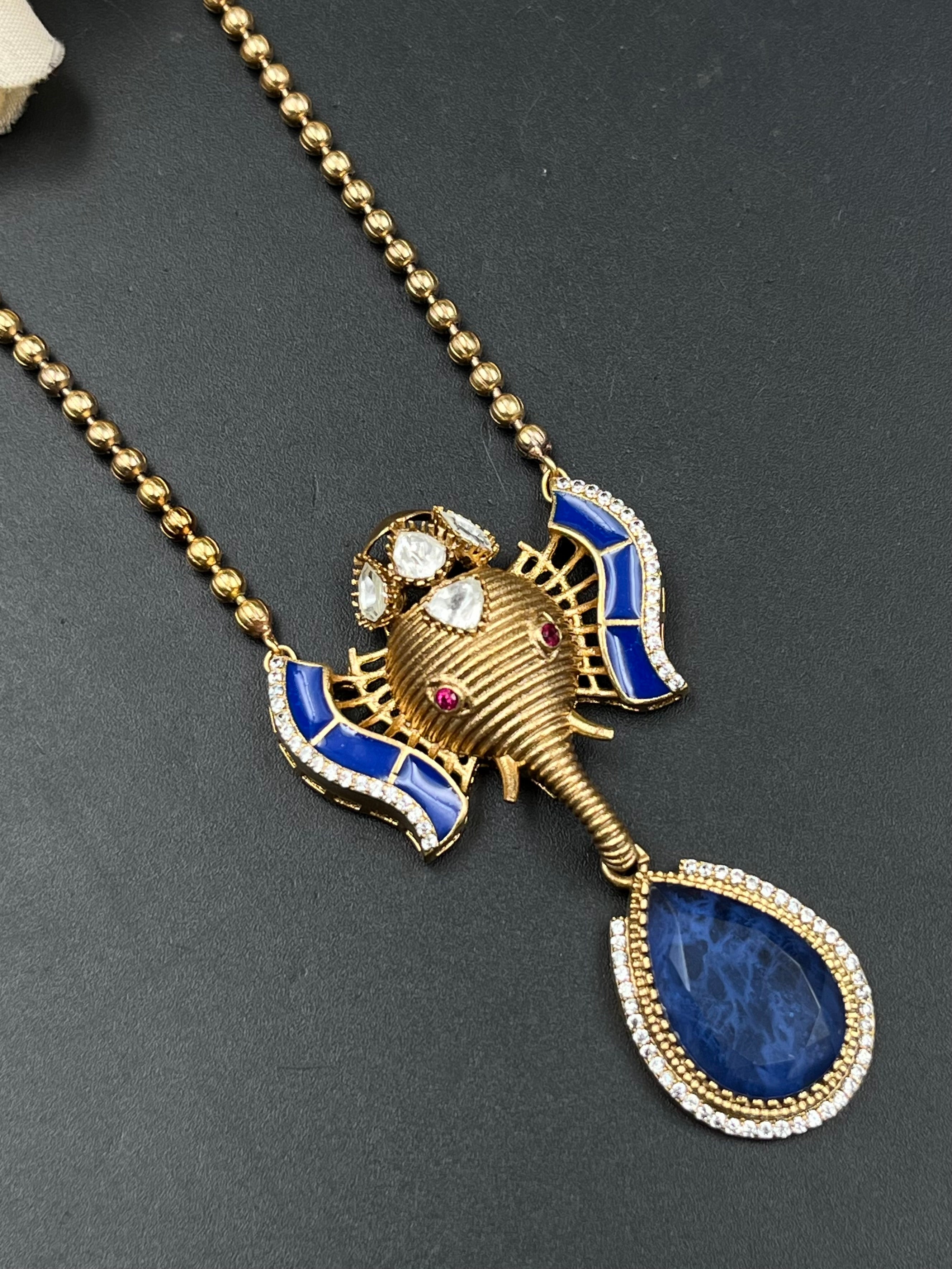 RIYA PENDANT