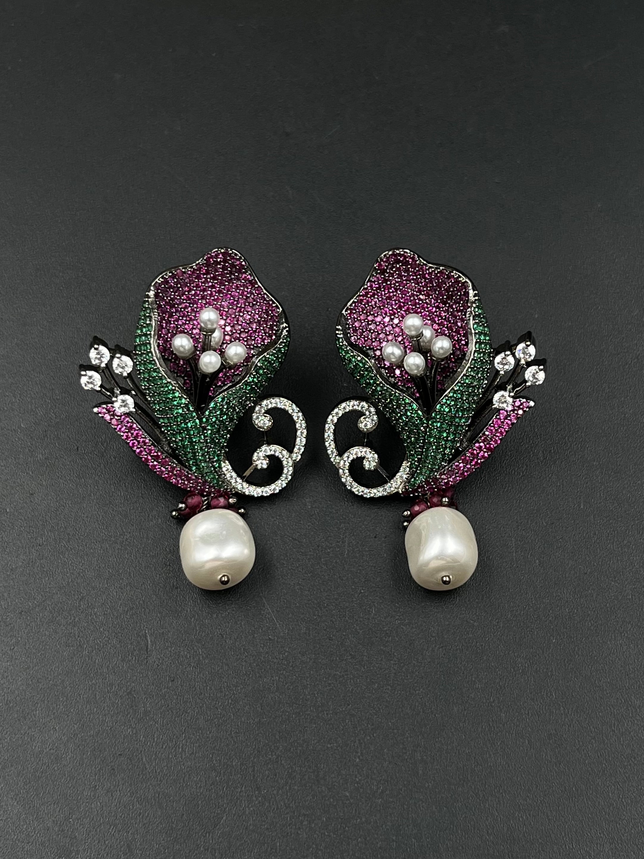 EIYA EARRING